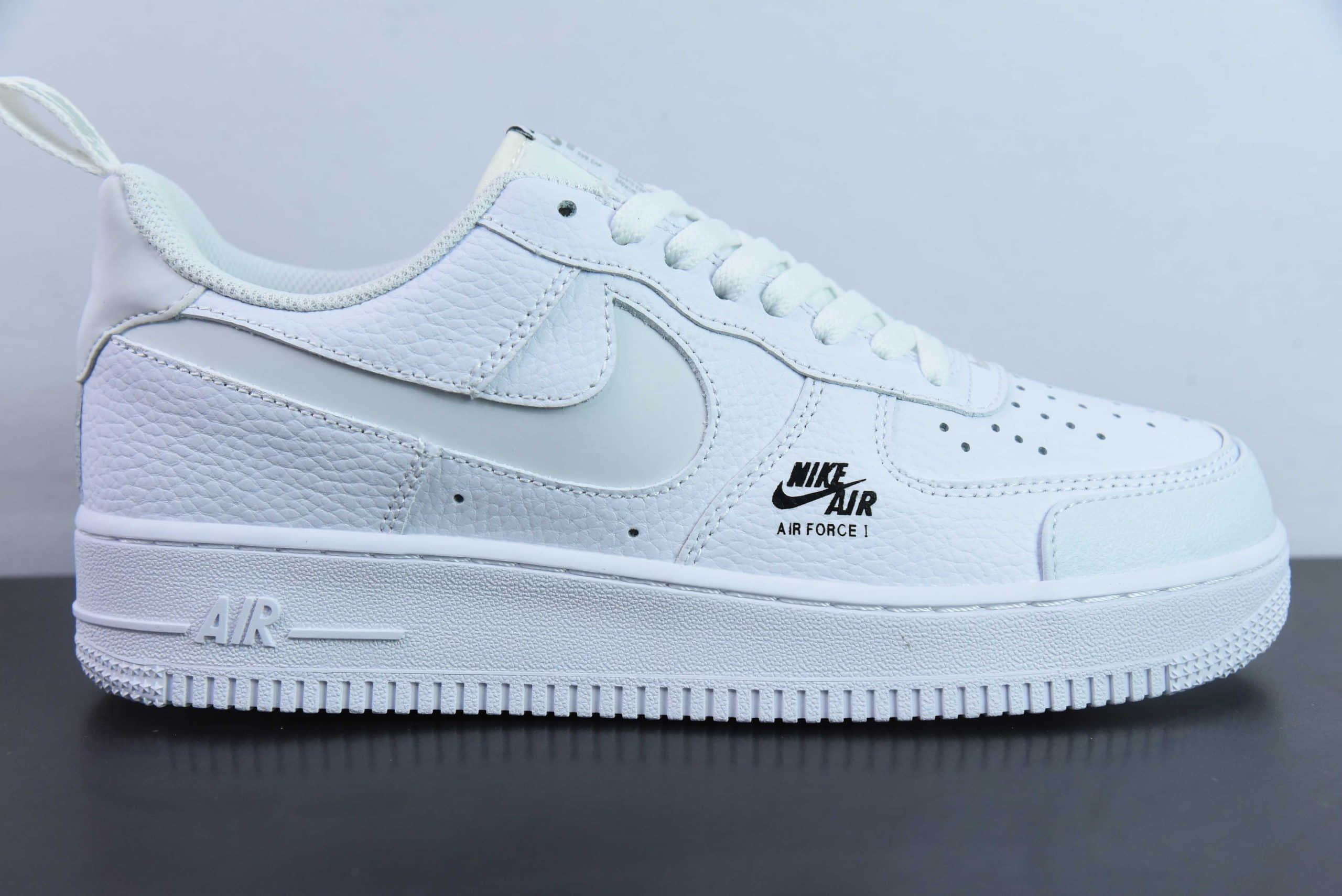耐克Nike Air Force 1 Premium 全白3M配色空军一号低帮休闲板鞋纯原版本 货号：CV3039-100 