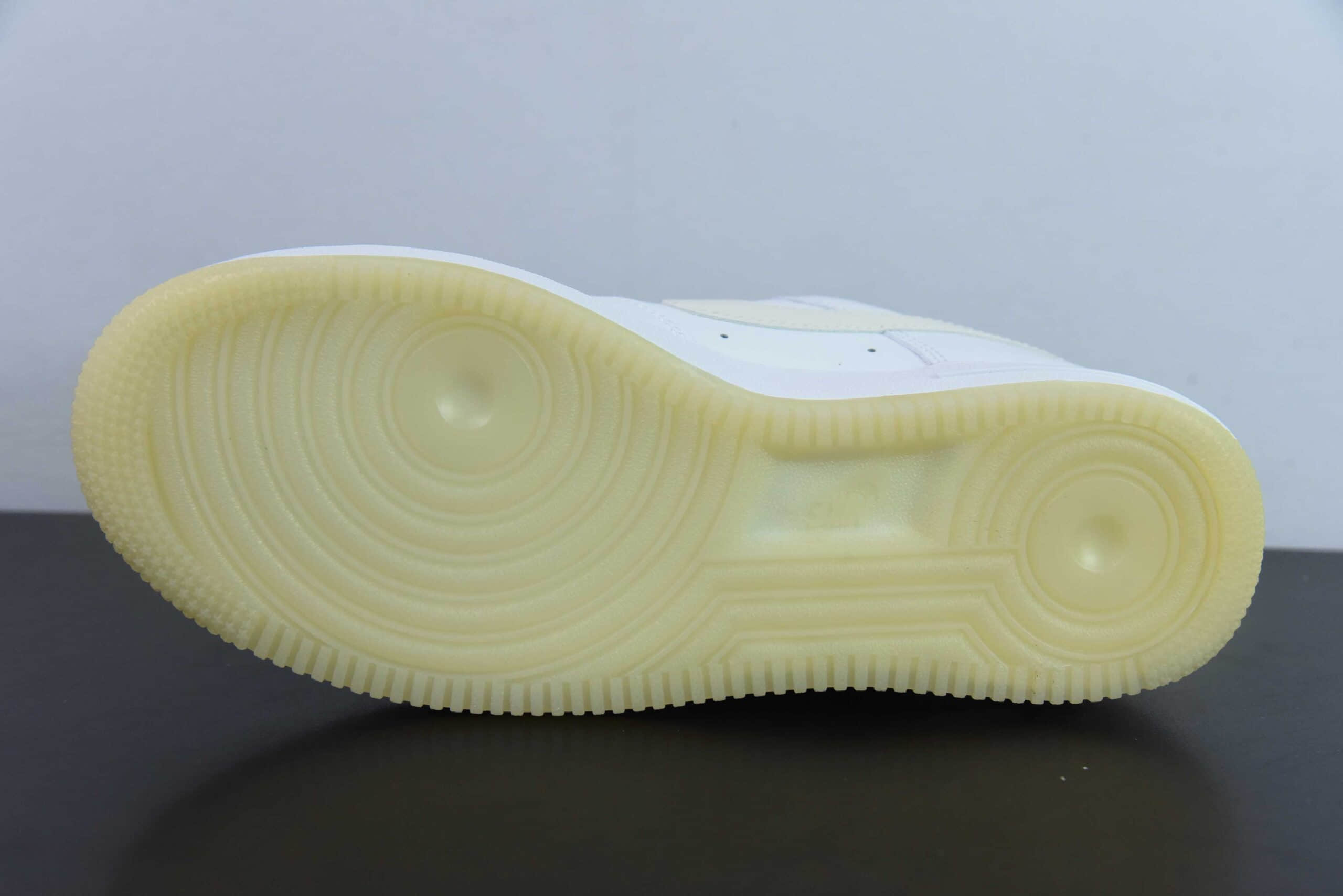 耐克Nike Air Force 1 Low ’07 白灰夜光空军一号低帮休闲板鞋纯原版本 货号:AO2132-101