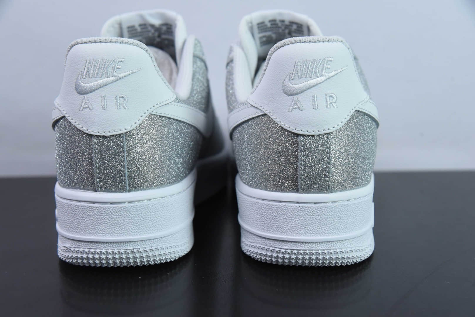 耐克Nike Air Force 1´07 Low 银白天鹅满天星空军一号低帮百搭休闲运动板鞋纯原版本 货号：CW2288-015