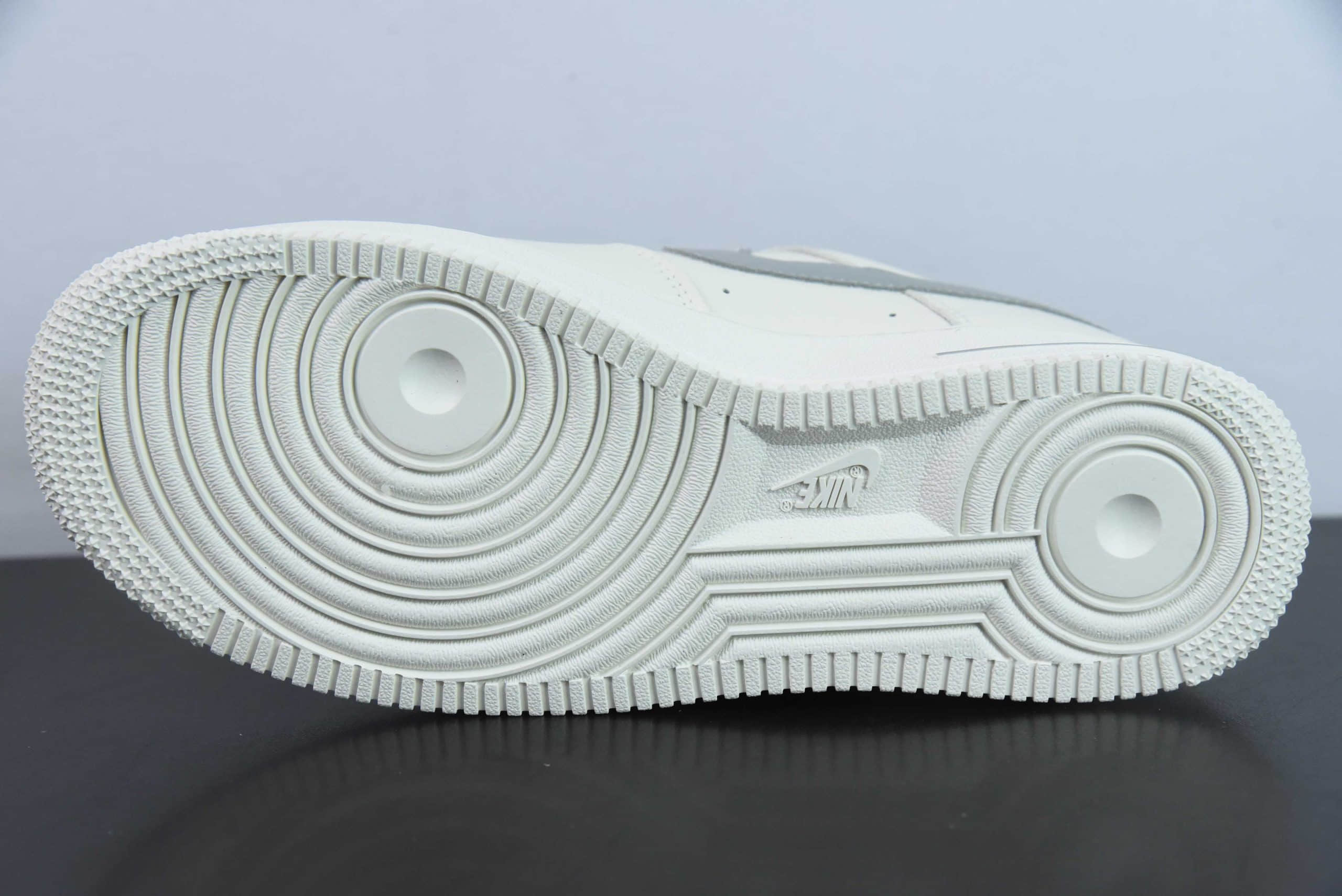 耐克Nike Air Force 1´07 Low 白灰空军一号低帮百搭休闲运动板鞋纯原版本 货号:DD8959-708