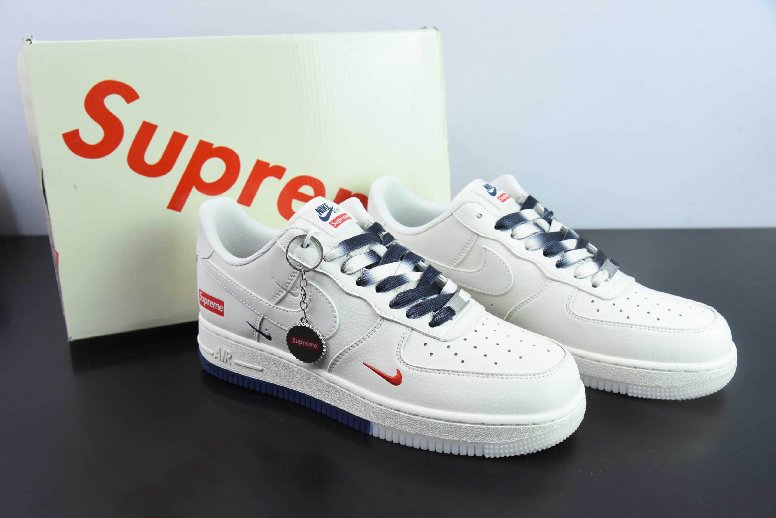 耐克Nike Air Force 1'07 Low Supreme联名白蓝双拼空军一号低帮休闲板鞋纯原版本 货号:XZ6188-001