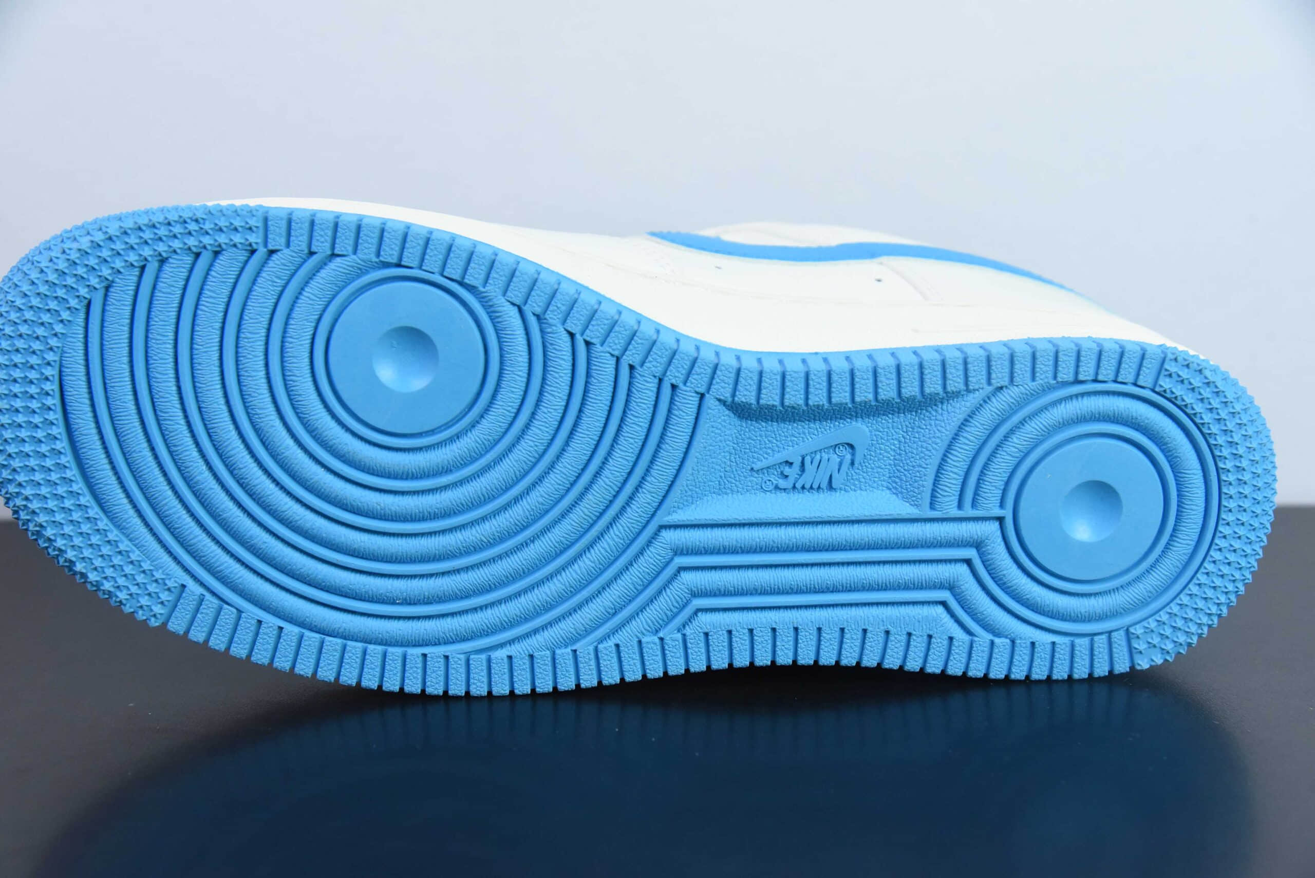耐克Nike Air Force 1 Low 07 x Supreme联名白蓝满天星空军一号低帮休闲板鞋纯原版本 货号:HD1968-024