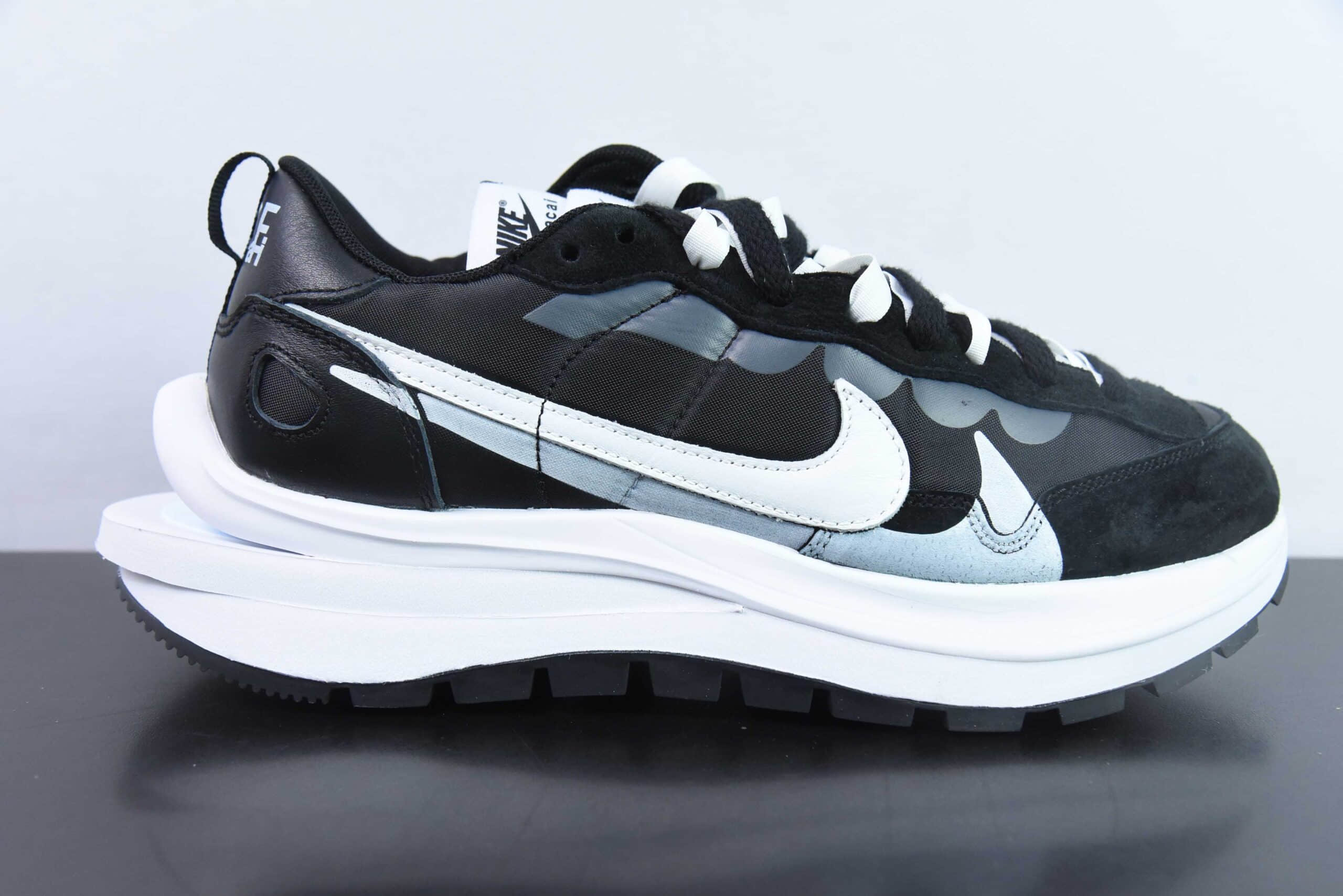 耐克Sacai x NIKE VAPORWAFFLE 走秀3.0黑白联名解构走秀款休闲鞋纯原版本 货号：DD1875-003