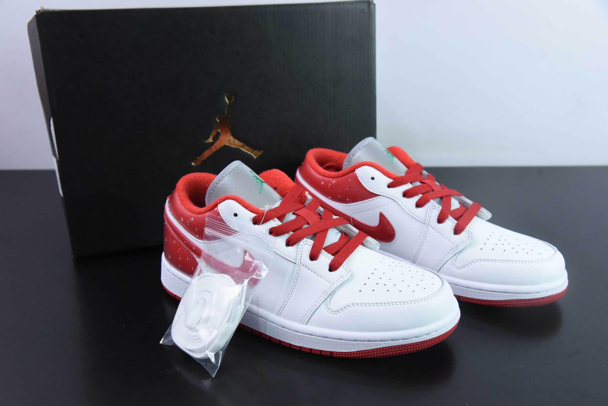 乔丹Air Jordan 1 Low AJ1 乔1白红色低帮文化休闲板鞋纯原版本 货号:FQ1935-018