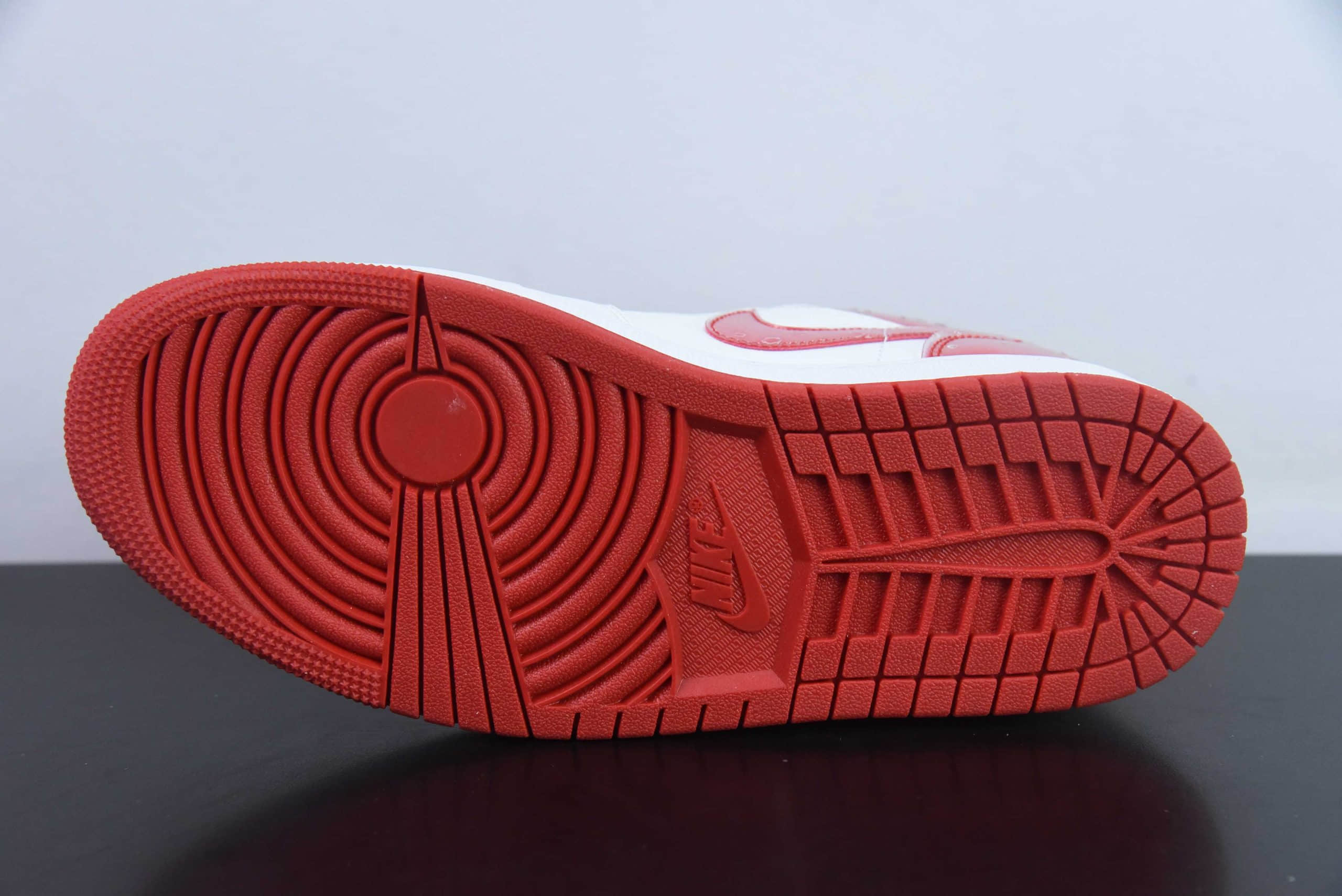 乔丹Air Jordan 1 Low AJ1 乔1白红色低帮文化休闲板鞋纯原版本 货号:FQ1935-018