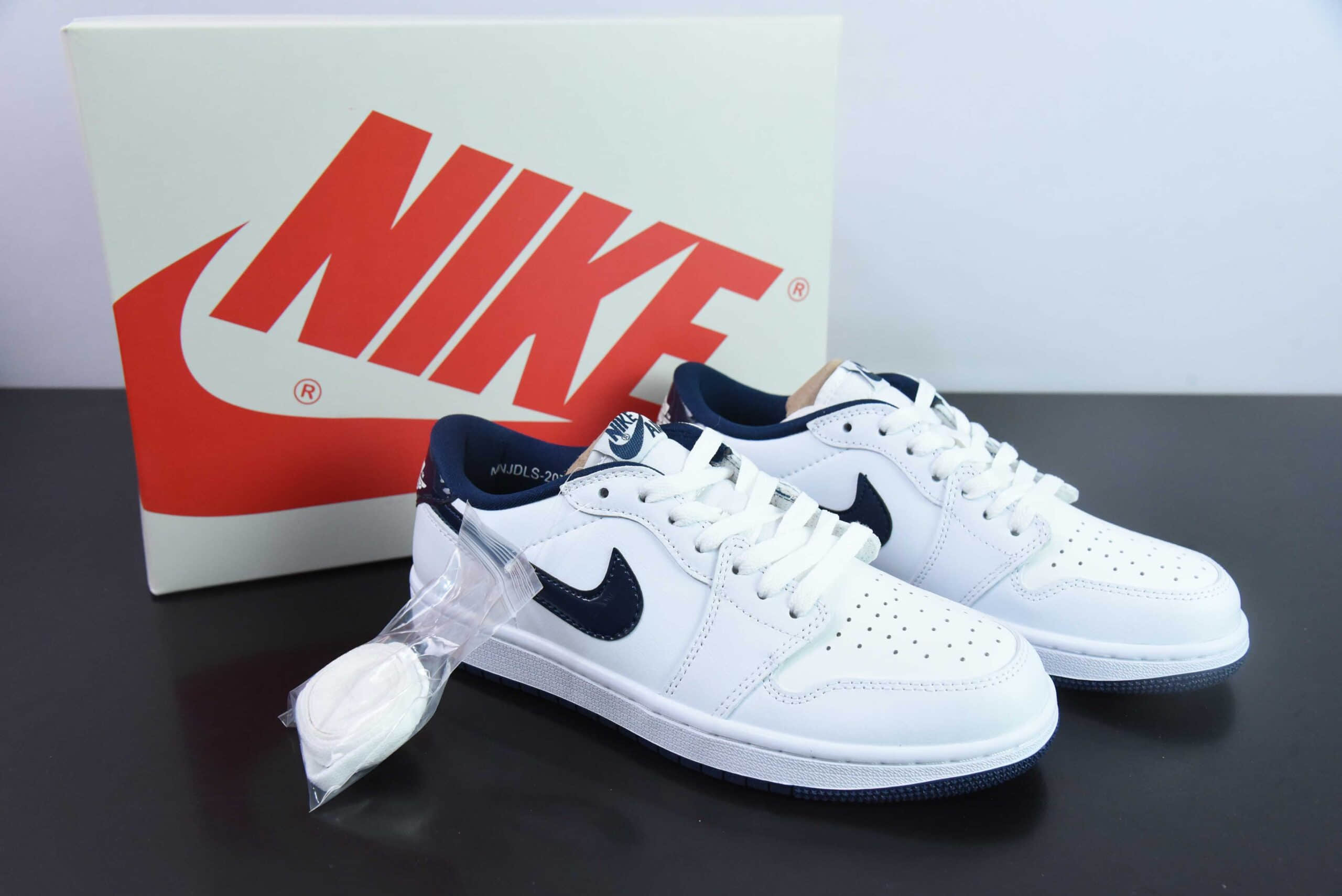 乔丹Air Jordan 1 Low 85 Metallic Blue AJ1 乔1金属白蓝低帮文化篮球鞋纯原版本 货号:FB9933-141