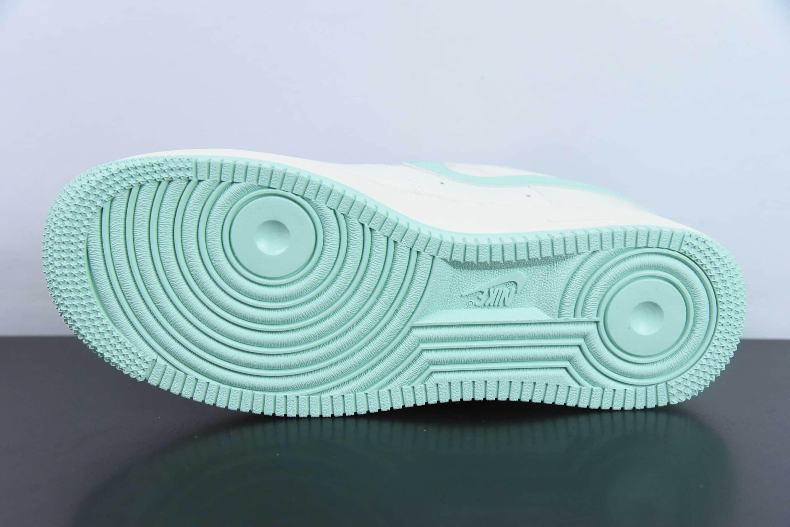 耐克Nike Air Force 1 Low 07 x Supreme联名白浅绿满天星空军一号低帮休闲板鞋纯原版本 货号：HD1968-023