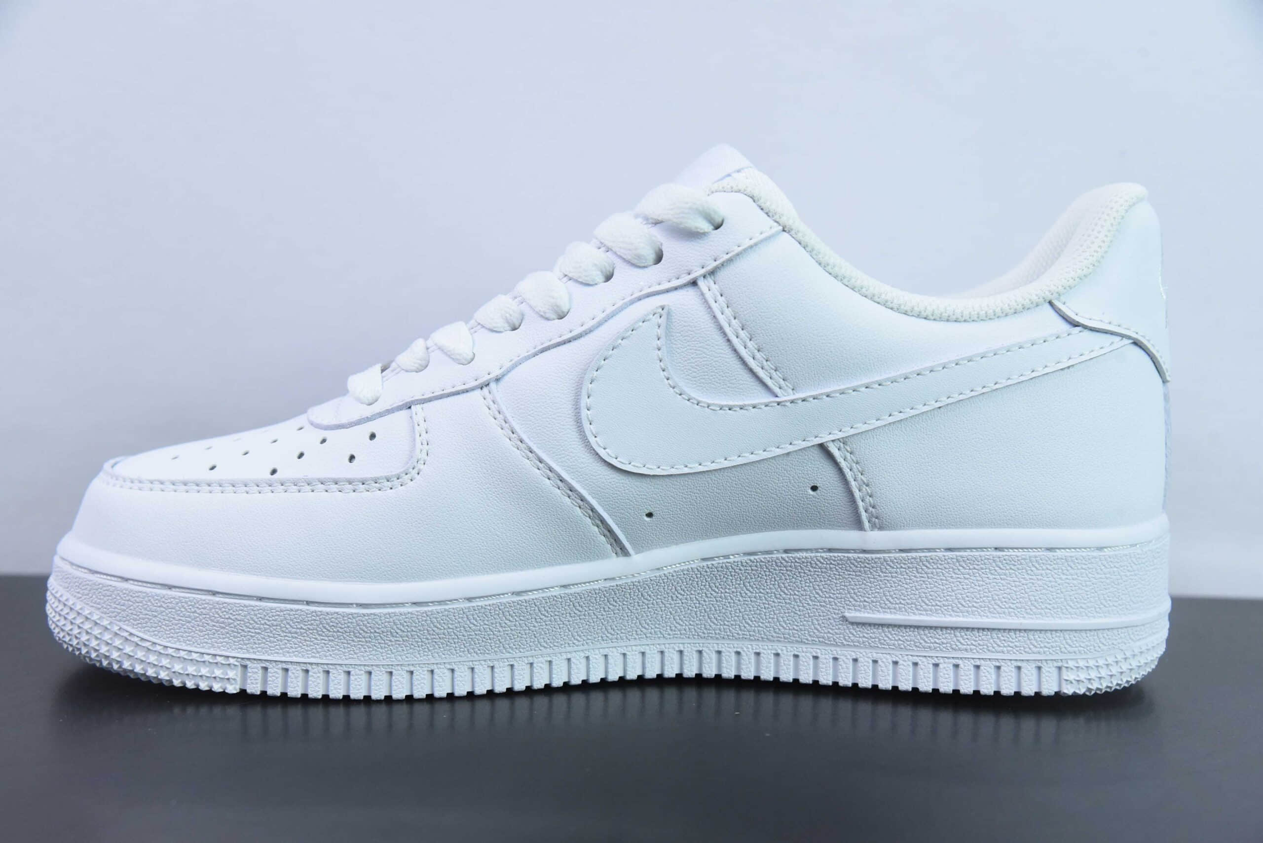 耐克Nike Air Force 1 ‘07 纯白签字空军一号低帮休闲板鞋纯原版本 货号：CW2288-111