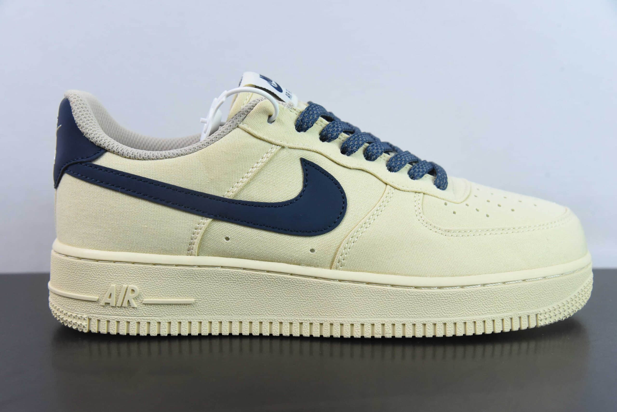 耐克NIke Air Force 1 '07 米黄布面空军一号低帮休闲板鞋纯原版本 货号：315122-100