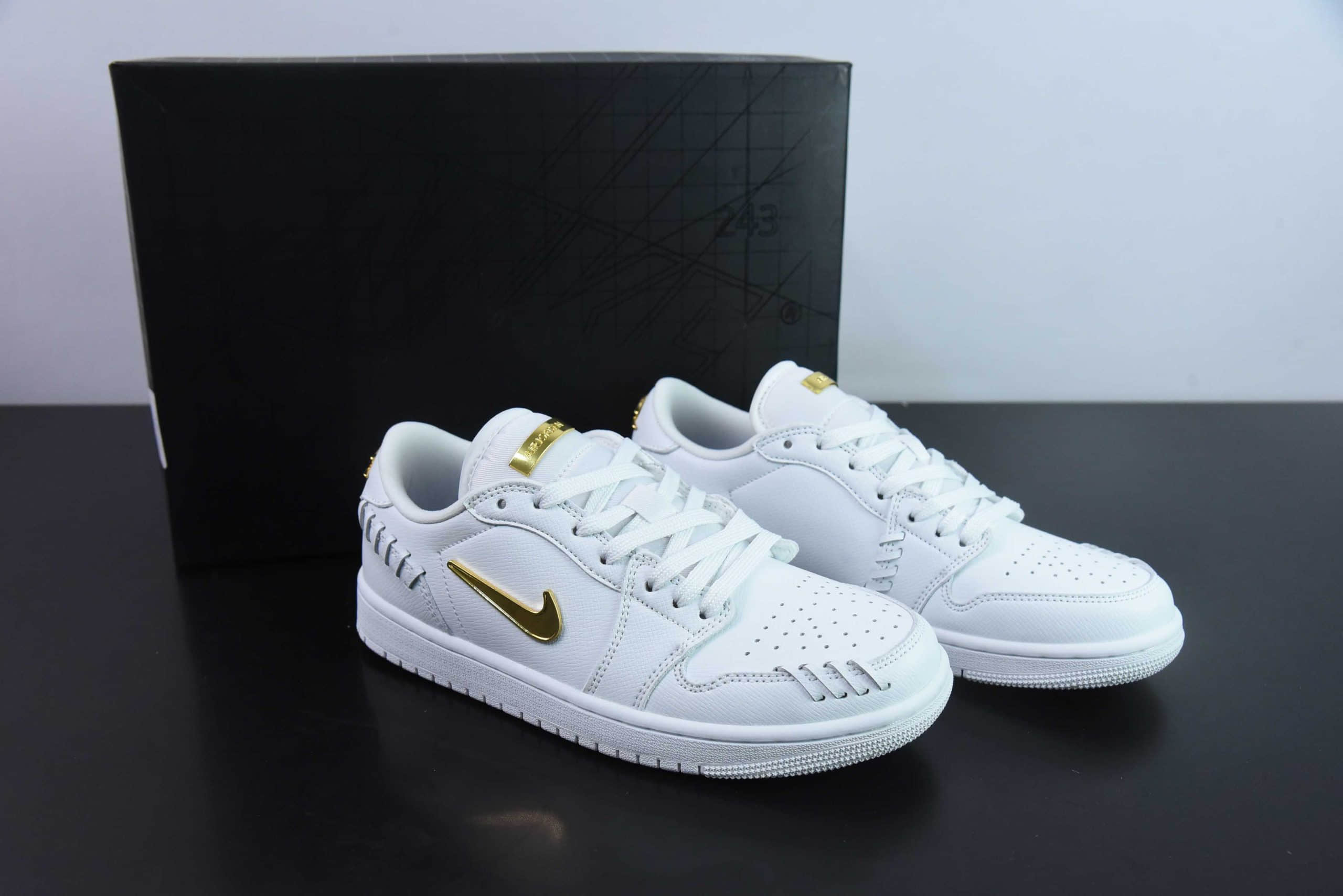 乔丹Air Jordan 1 Low Method of Make AJ1 乔1白金色低帮文化休闲运动板鞋纯原版本 货号：FN5032-100