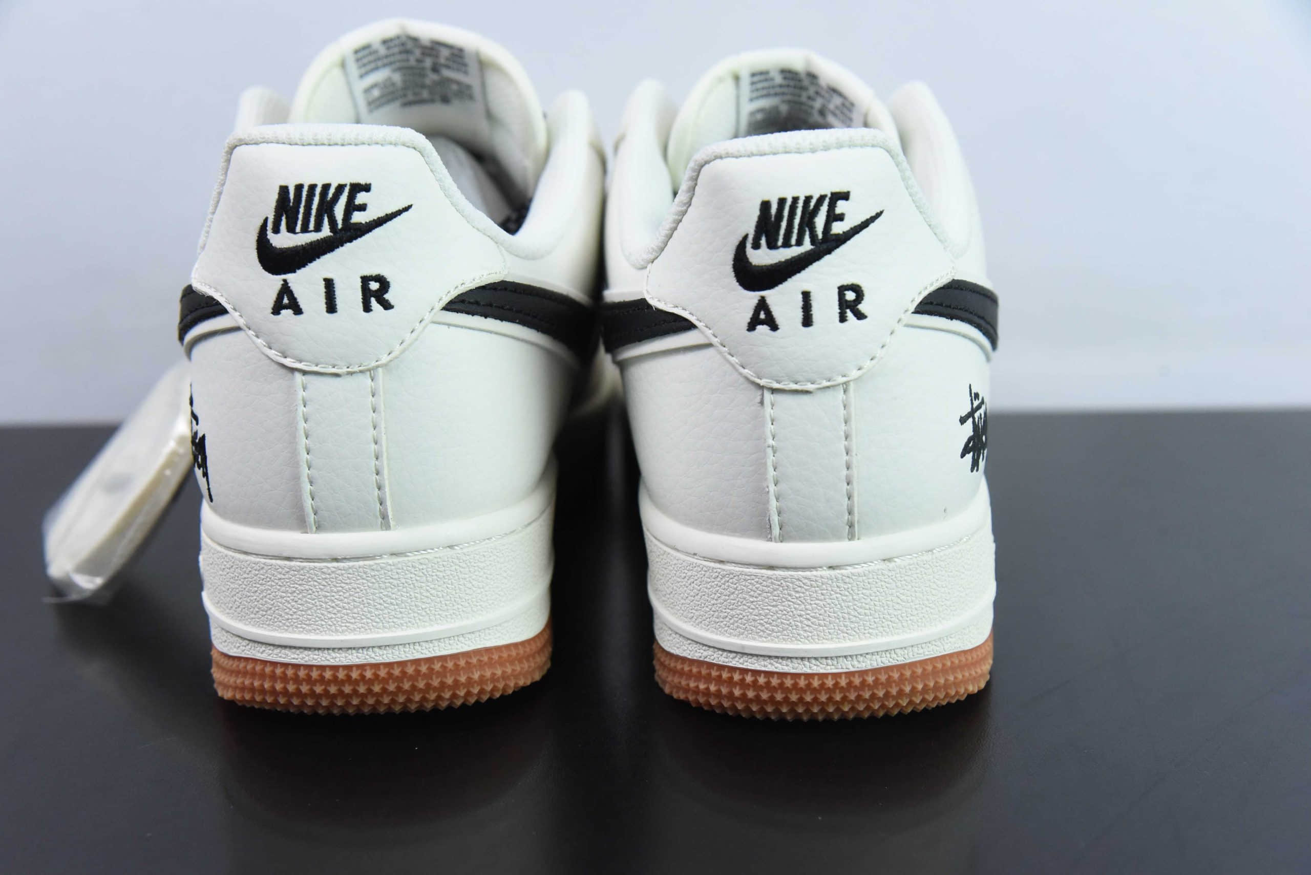耐克Nike Air Force 1'07 Low斯图西联名米黑生胶空军一号低帮休闲板鞋纯原版本 货号:XZ5688-001