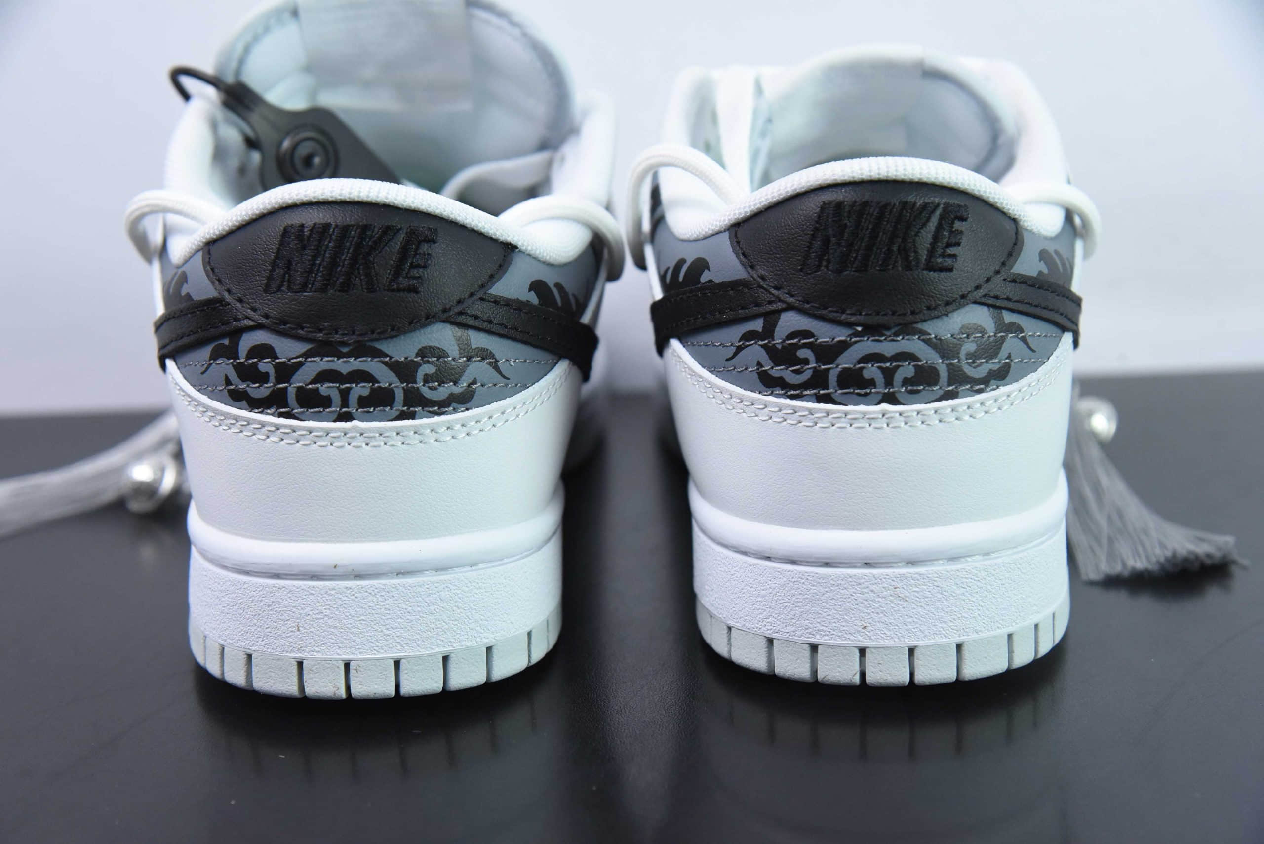 耐克Nike Dunk Low CNY龙年限定白灰SB低帮休闲滑板鞋纯原版本 货号：DV0831-101