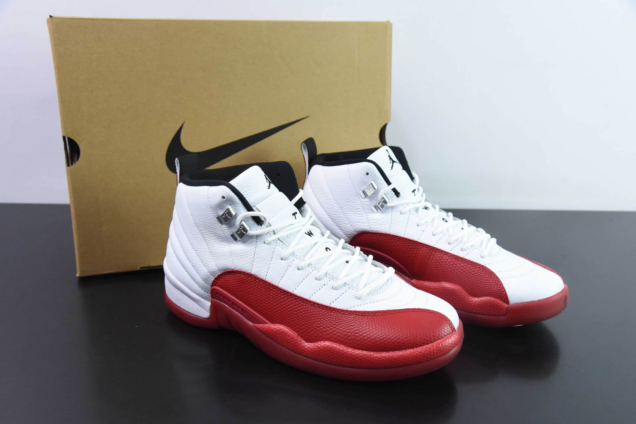 乔丹Air Jordan AJ12 Retro AJ12樱桃白红高帮男子复古文化篮球鞋纯原版本 货号:CT8013-116