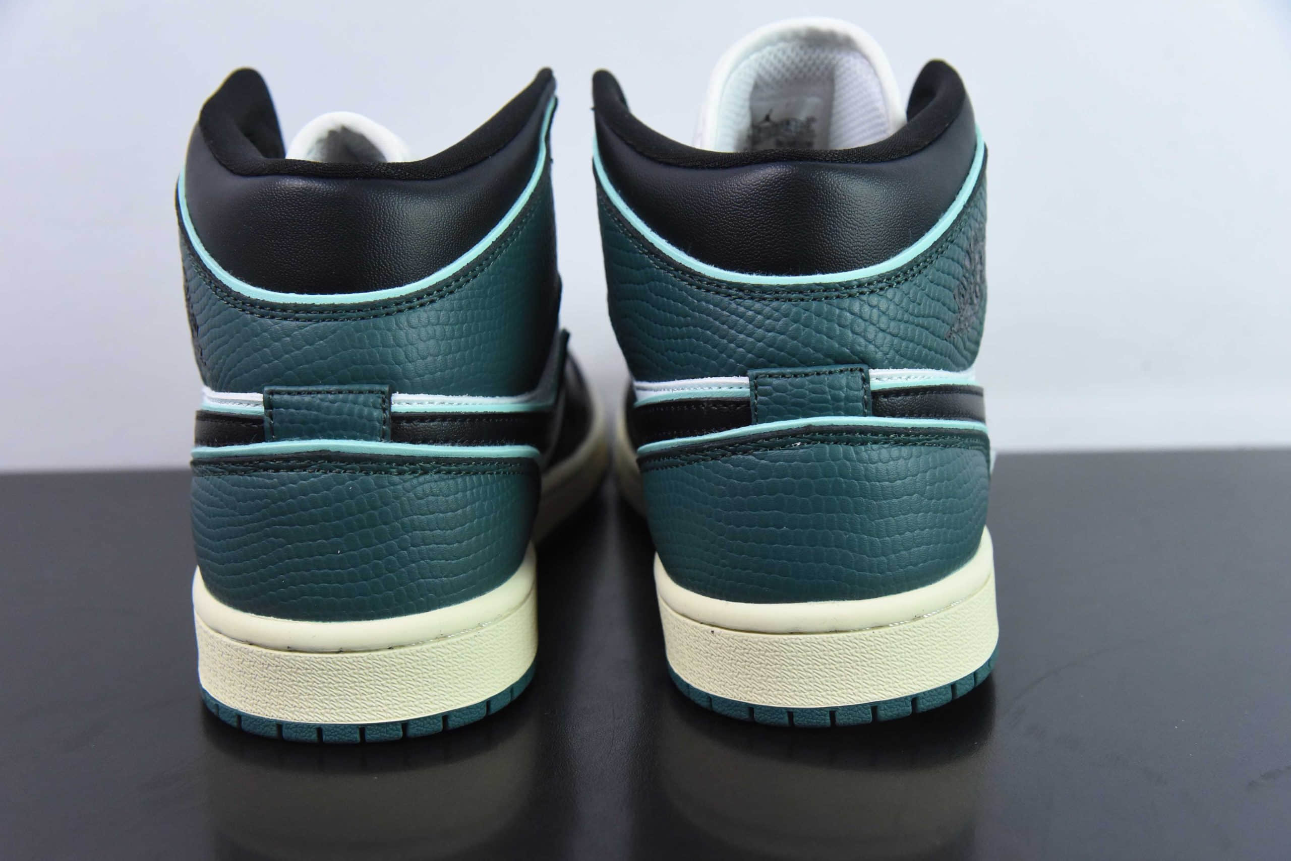 乔丹Air Jordan 1 Mid AJ1 乔1蛇纹黑绿脚趾中帮篮球鞋纯原版本 货号:FQ7818-100