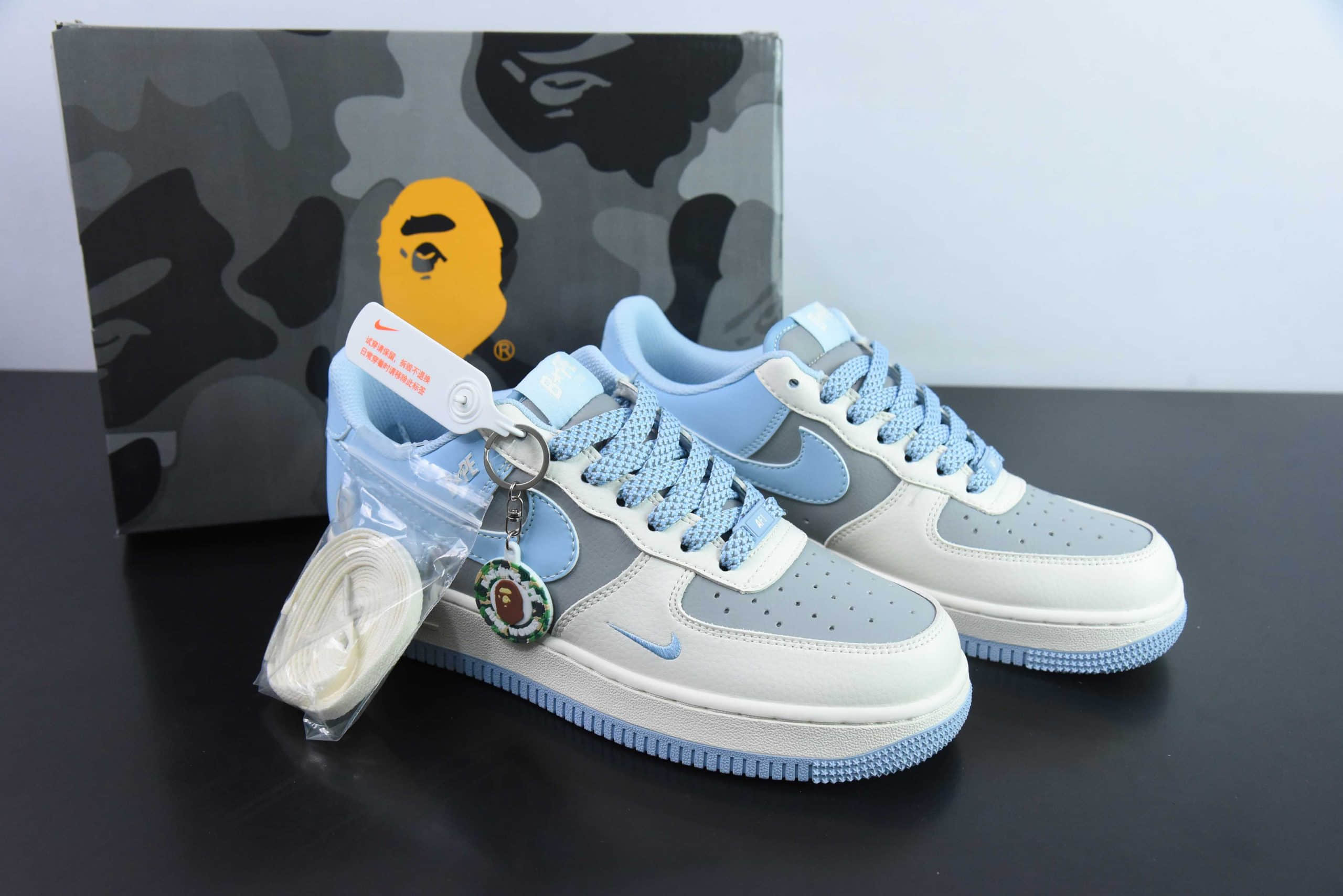 耐克Nike Air Force 1 Low 07 x BAPE 米白灰蓝空军一号低帮休闲板鞋纯原版本 货号：BB9599-204 