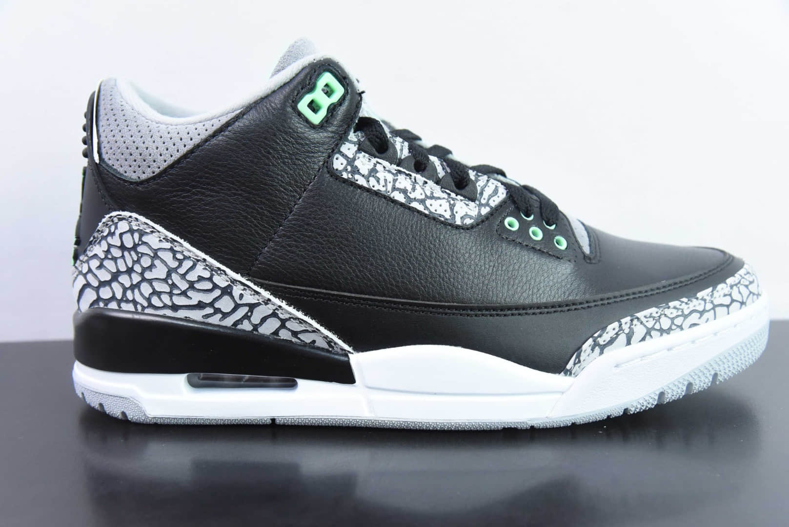 乔丹Air Jordan 3 Green Glow AJ3 乔3黑绿男子文化篮球鞋纯原版本 货号：CT8532-031 