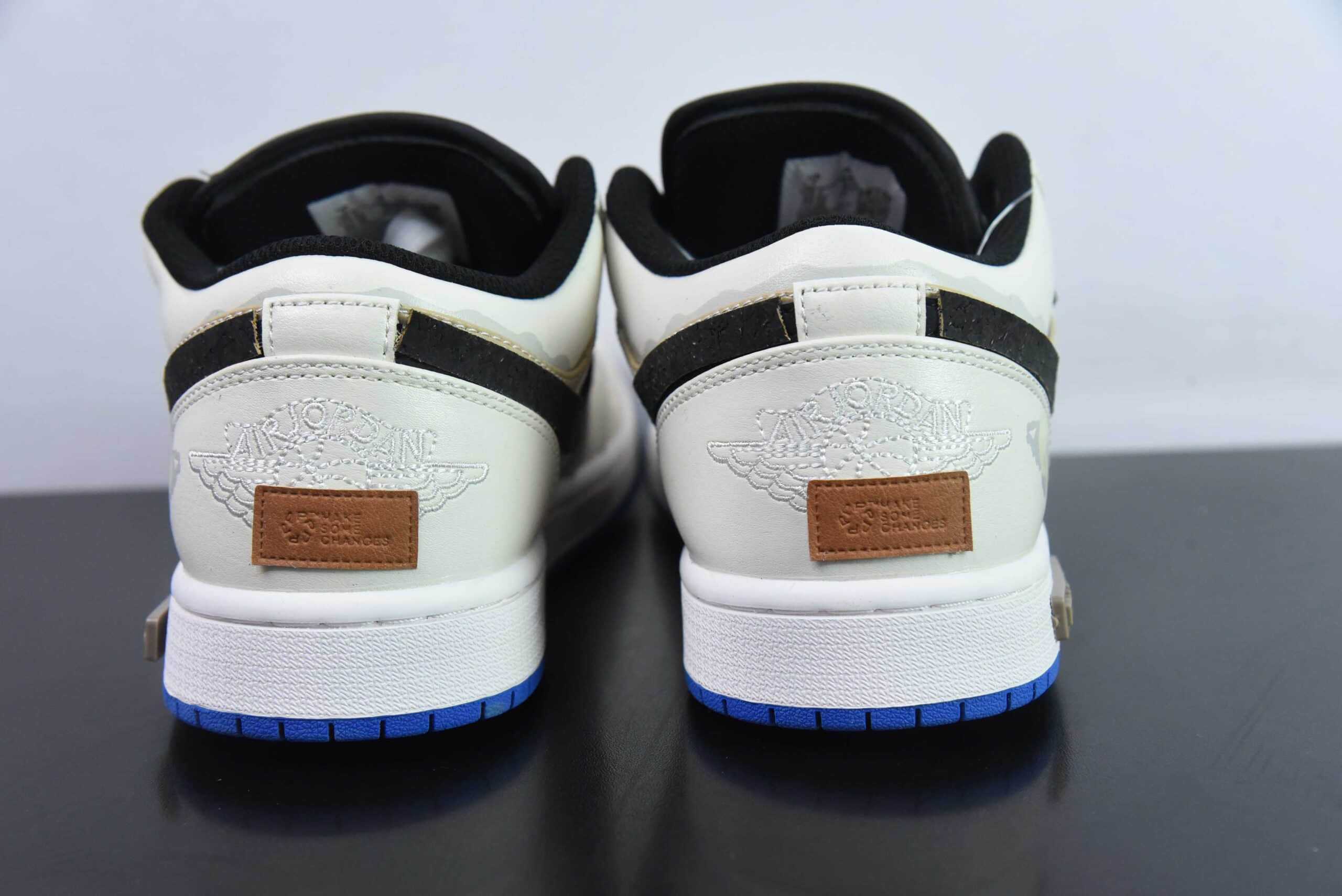 乔丹Air Jordan AJ1 Low 熊猫恶作剧无人区AJ1低帮定制配色篮球鞋纯原版本 货号：553558-140