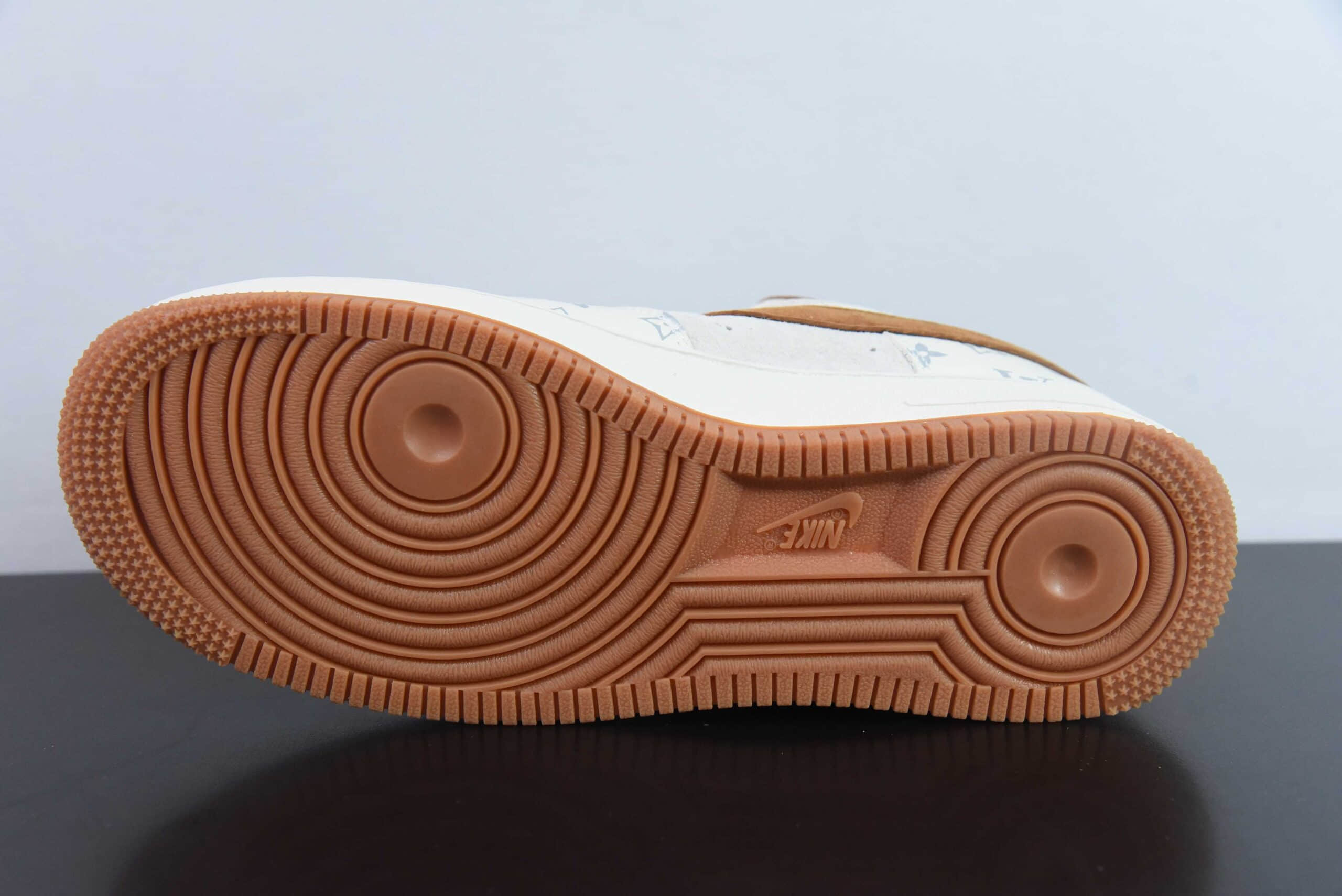 耐克Nike Air Force 1 AF1灰棕LV印花空军一号低帮休闲板鞋纯原版本 货号:CV1724-112