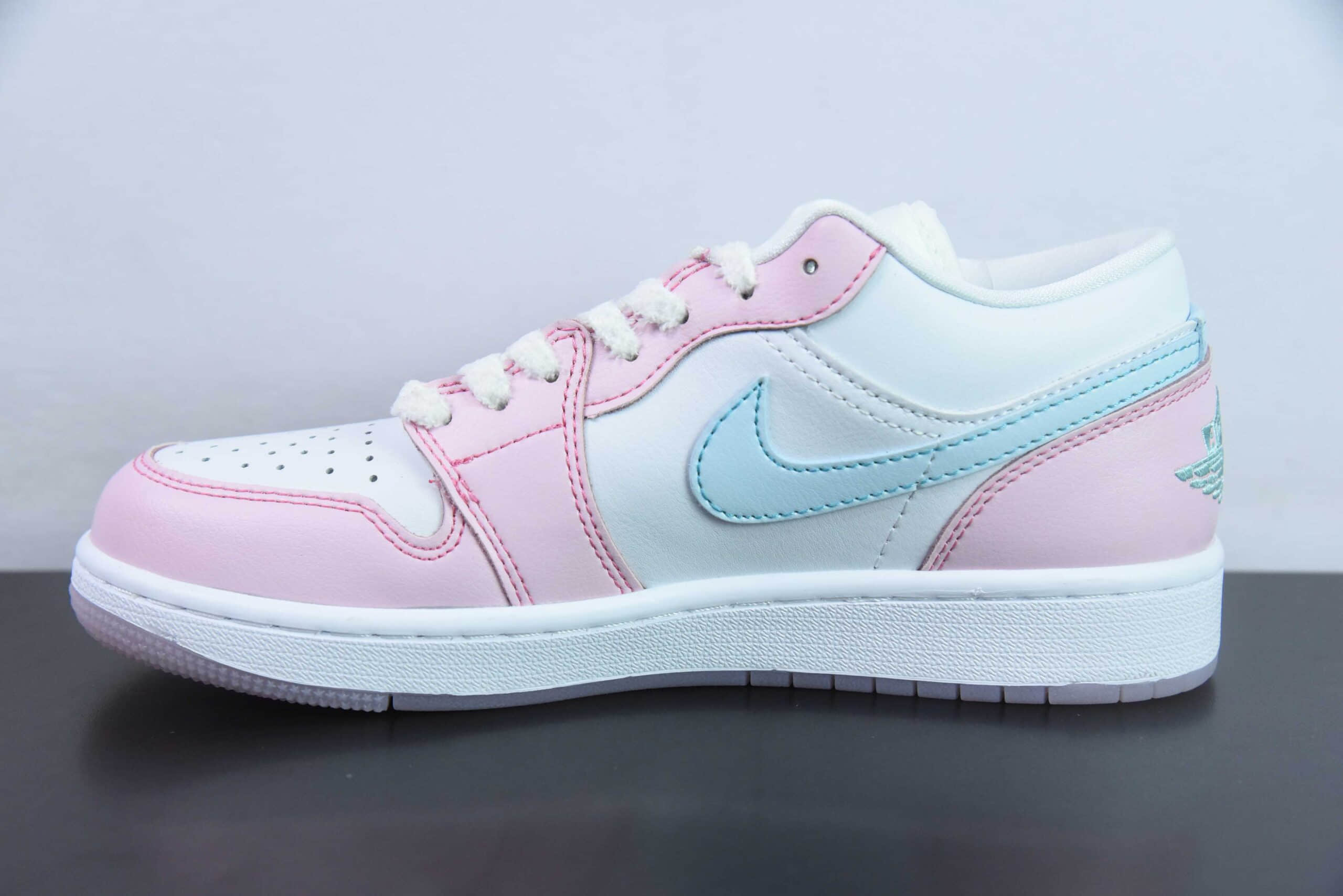 乔丹Air Jordan 1 AJ1白粉蓝猫爪冰淇淋低帮篮球鞋纯原版本 货号:HM3706-141