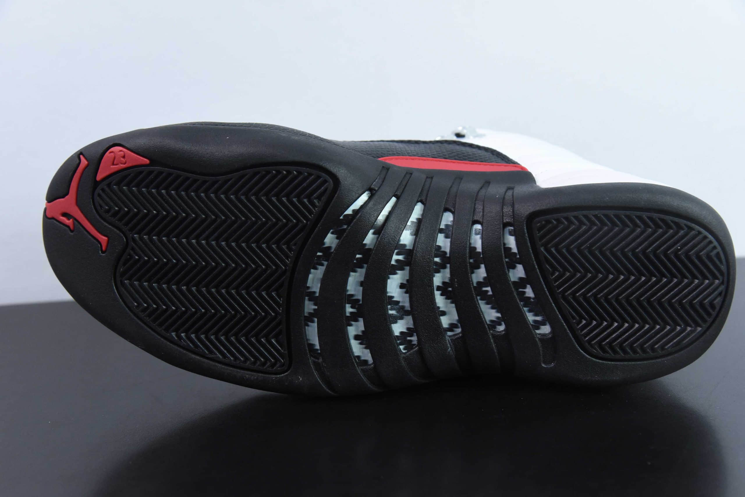 乔丹Air Jordan 12 AJ12 “RedTaxi”AJ12红出租车高帮复古文化篮球鞋纯原版本 货号：CT8013-162 