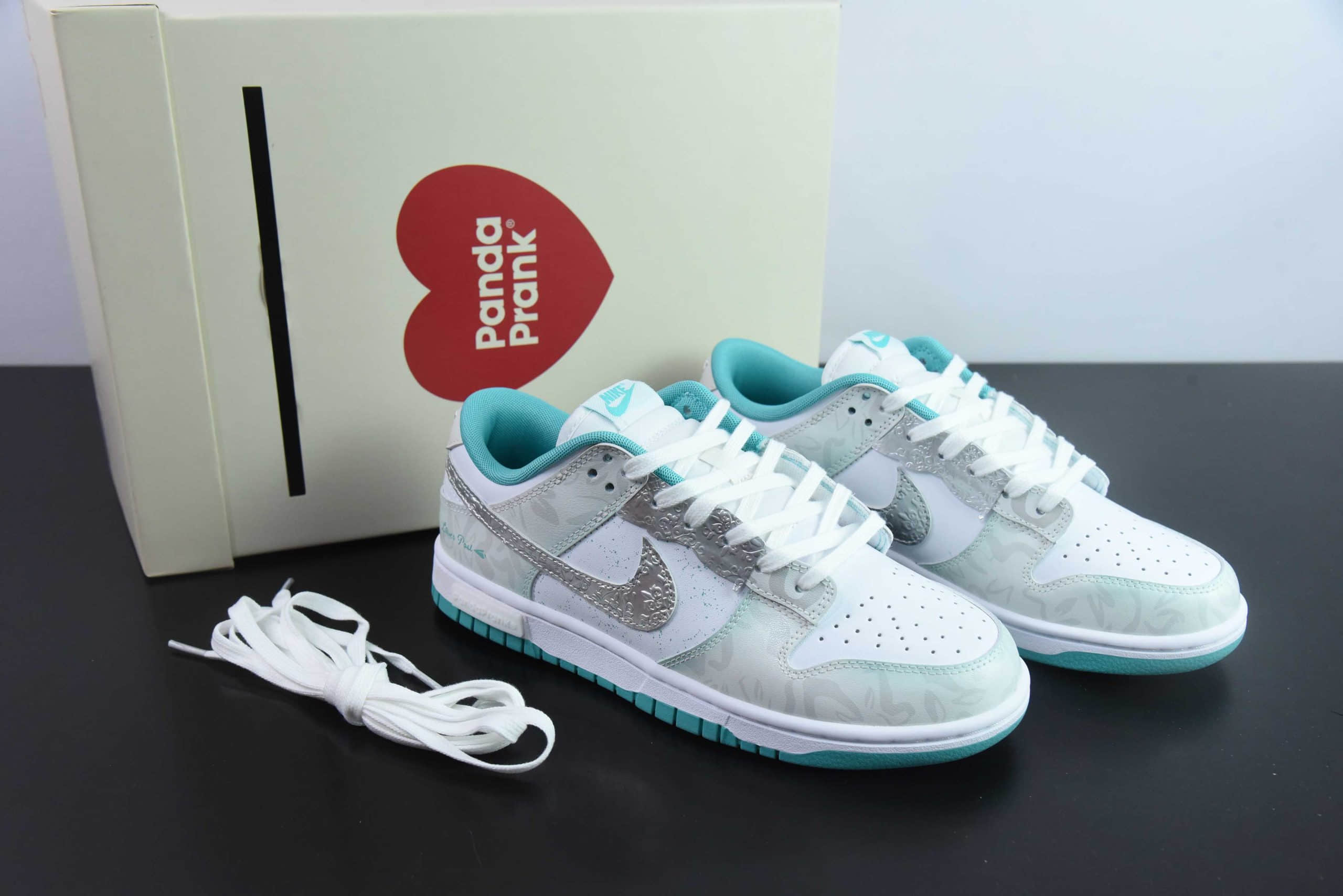耐克Nike Dunk Low 熊猫恶作剧特别企划心动邮件薄荷心语SB低帮休闲板鞋纯原版本 货号:DV0833-102