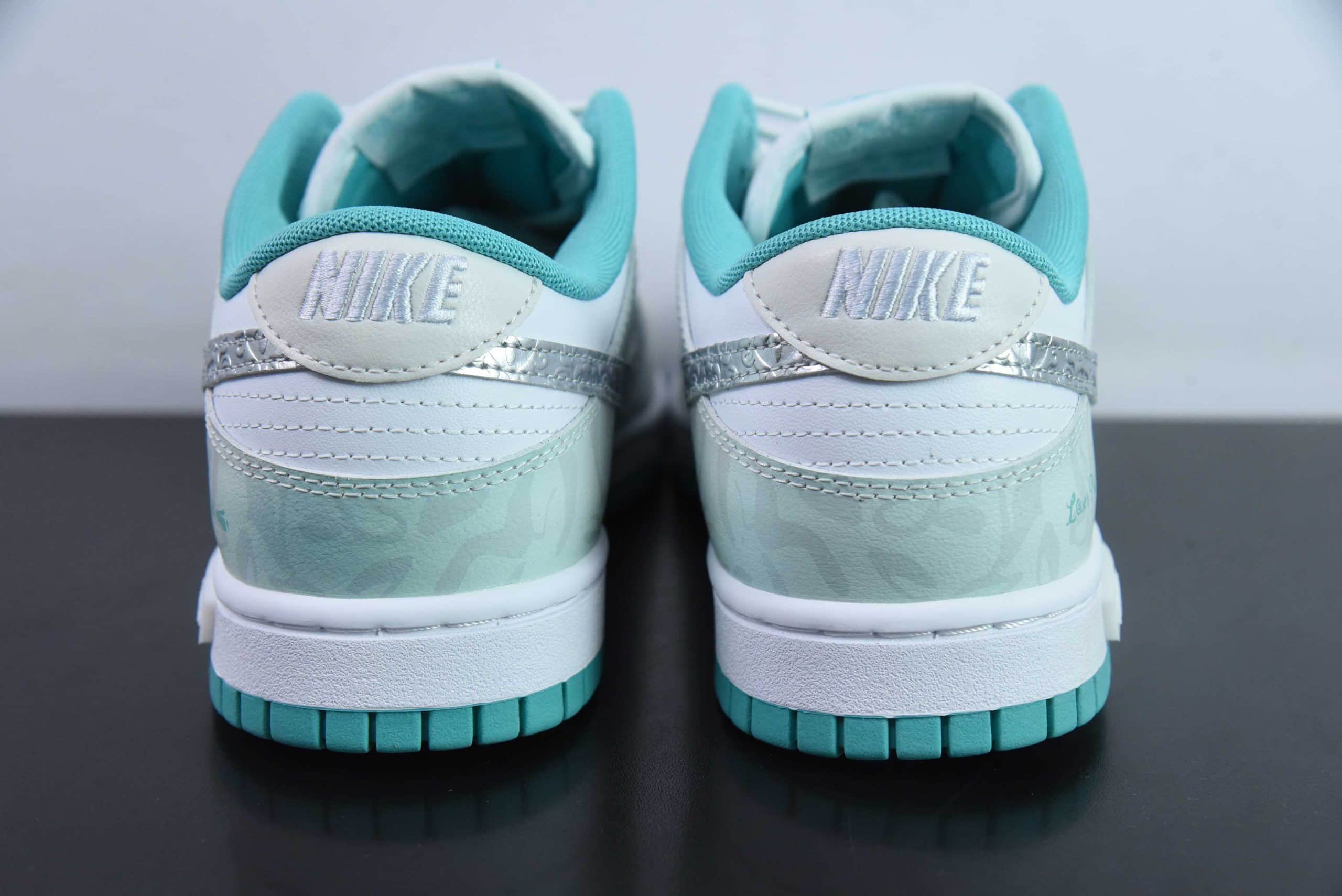 耐克Nike Dunk Low 熊猫恶作剧特别企划心动邮件薄荷心语SB低帮休闲板鞋纯原版本 货号:DV0833-102