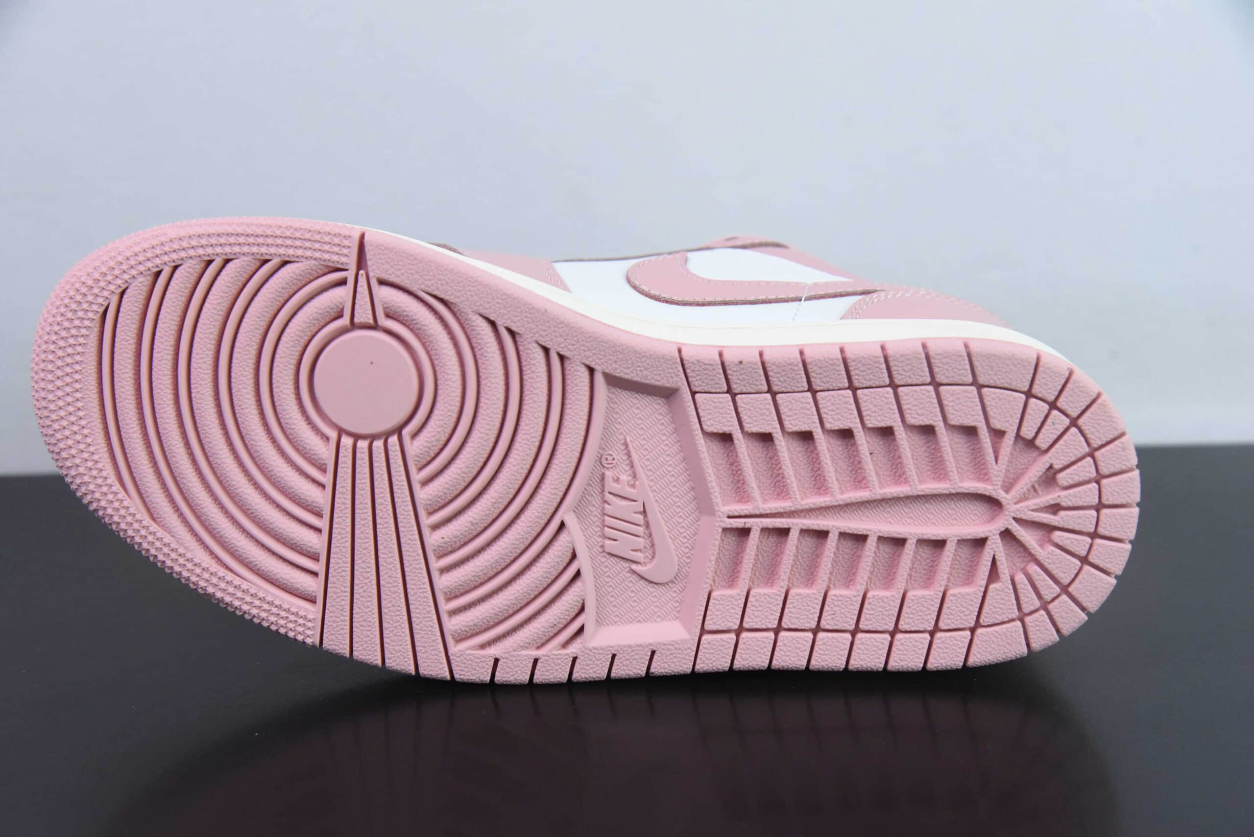 乔丹Air Jordan 1 Low AJ1乔1粉白色低帮文化休闲板鞋纯原版本 货号：DC0774-162 