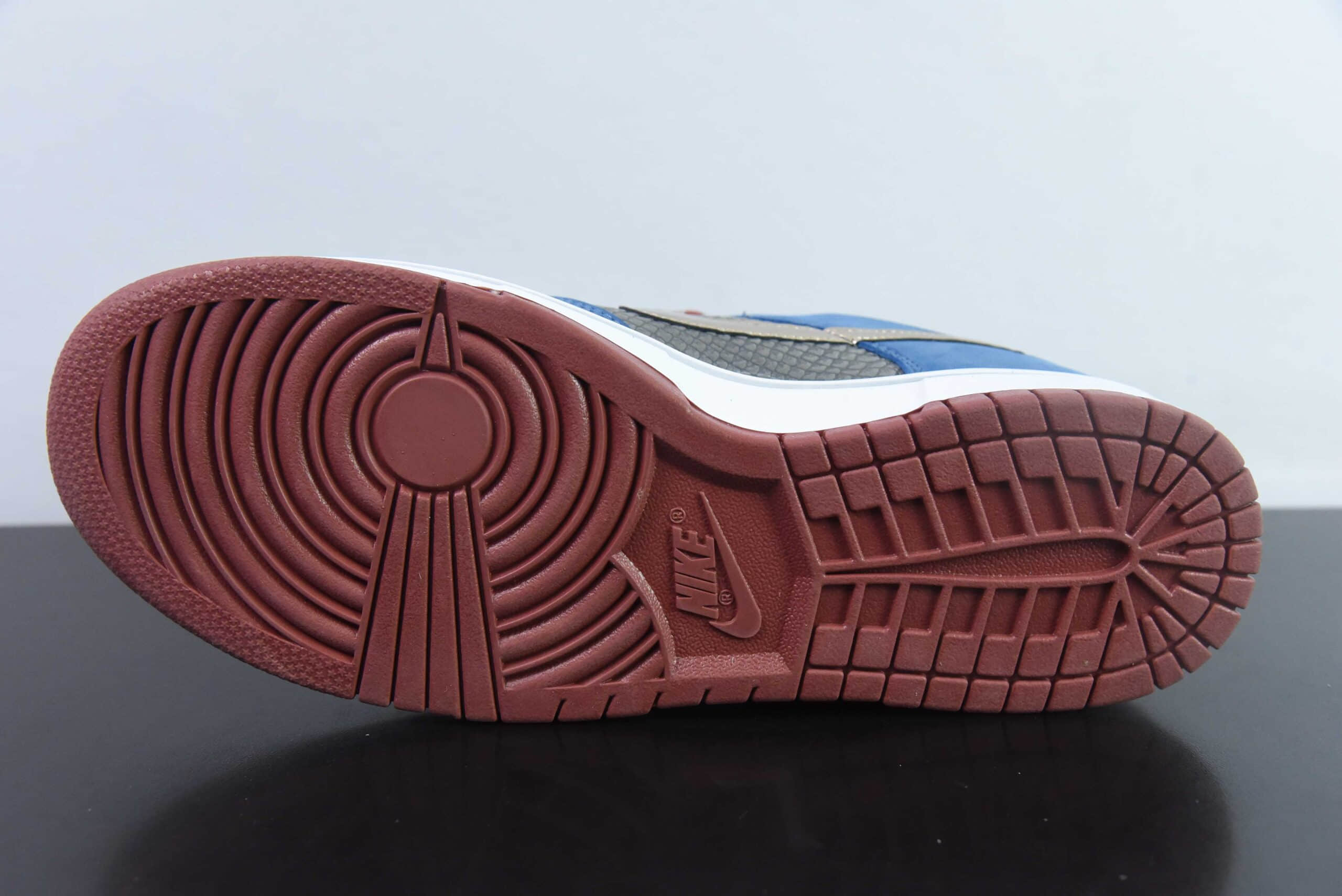 耐克Nike Dunk Low NO.205 黑神话悟空祥云龙纹游戏主题SB低帮休闲滑板鞋纯原版本 货号：FB8895-601