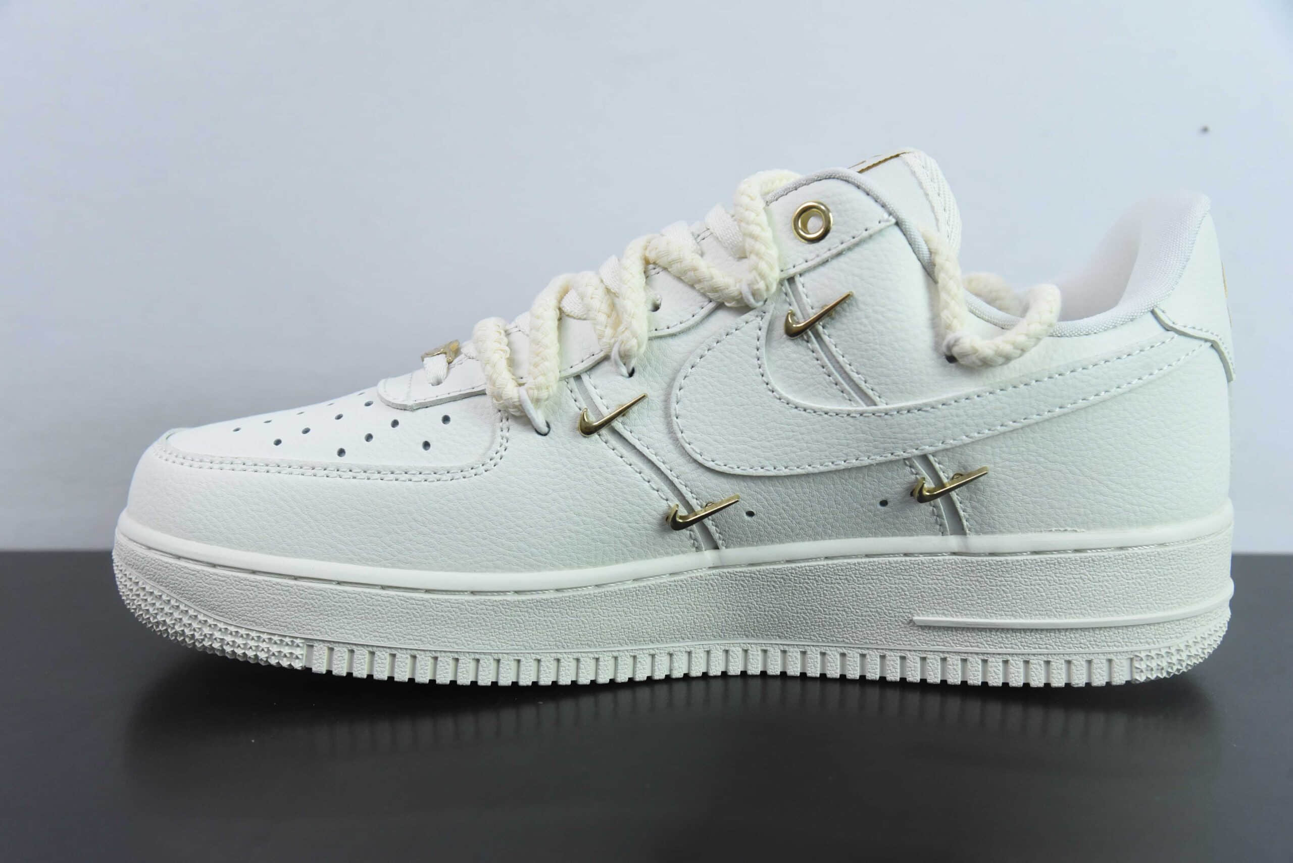 耐克Nike Air Force 1´07 Low 米色解构四勾空军一号低帮百搭休闲运动板鞋纯原版本 货号：FX3654-111
