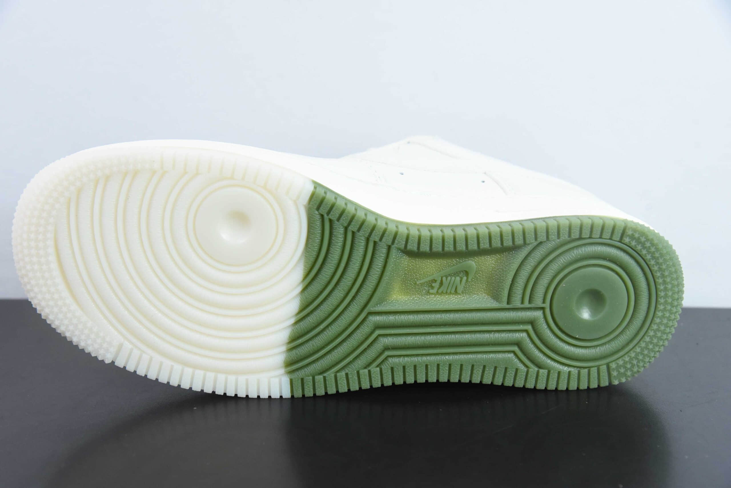 耐克Nike Supreme x Air Force 1 Low米白绿空军一号低帮休闲板鞋纯原版本 货号:BB7577-213