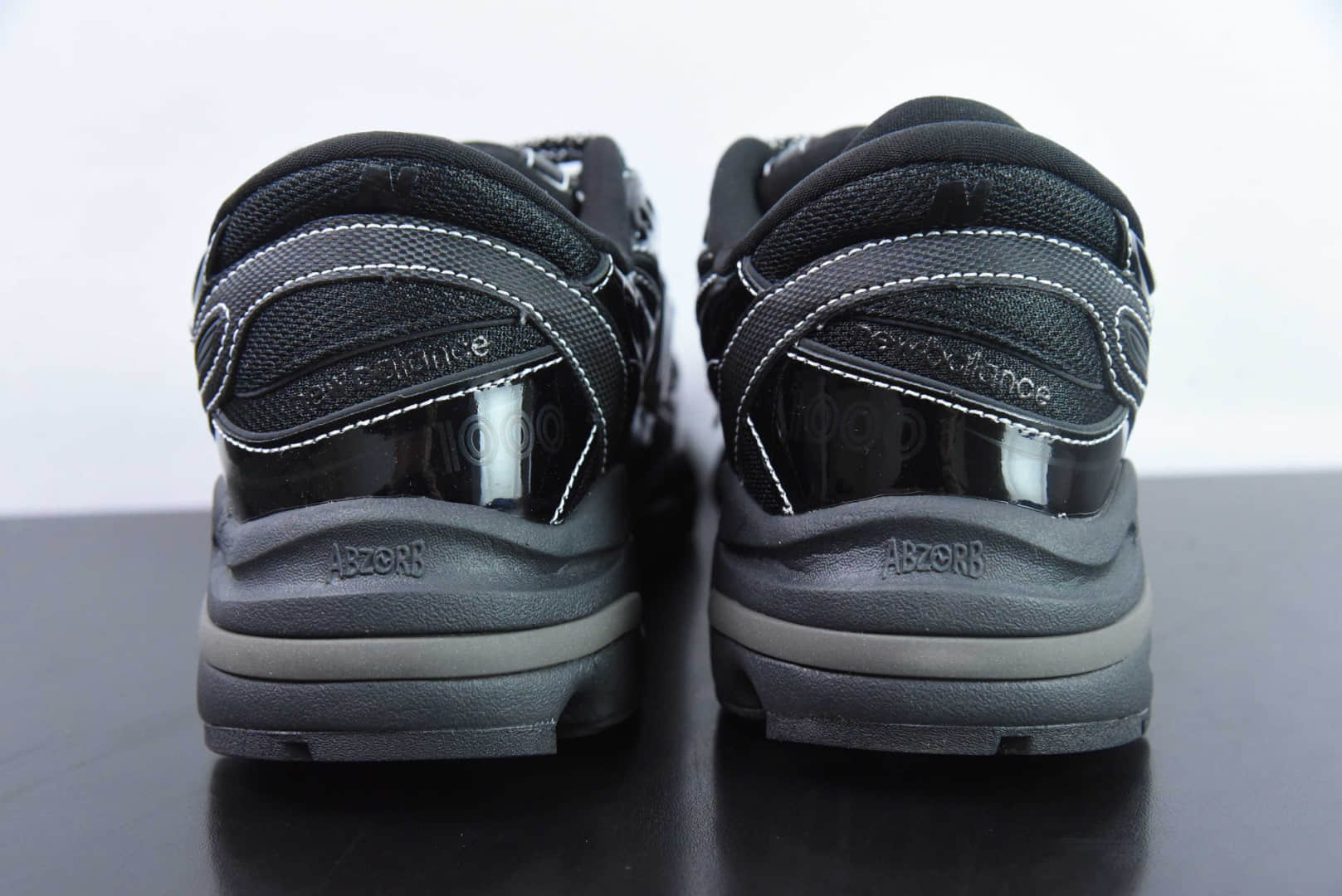 新百伦 New Balance 1000系列黑武士复古老爹风低帮休闲运动跑步鞋纯原版本 货号:M1000AD1