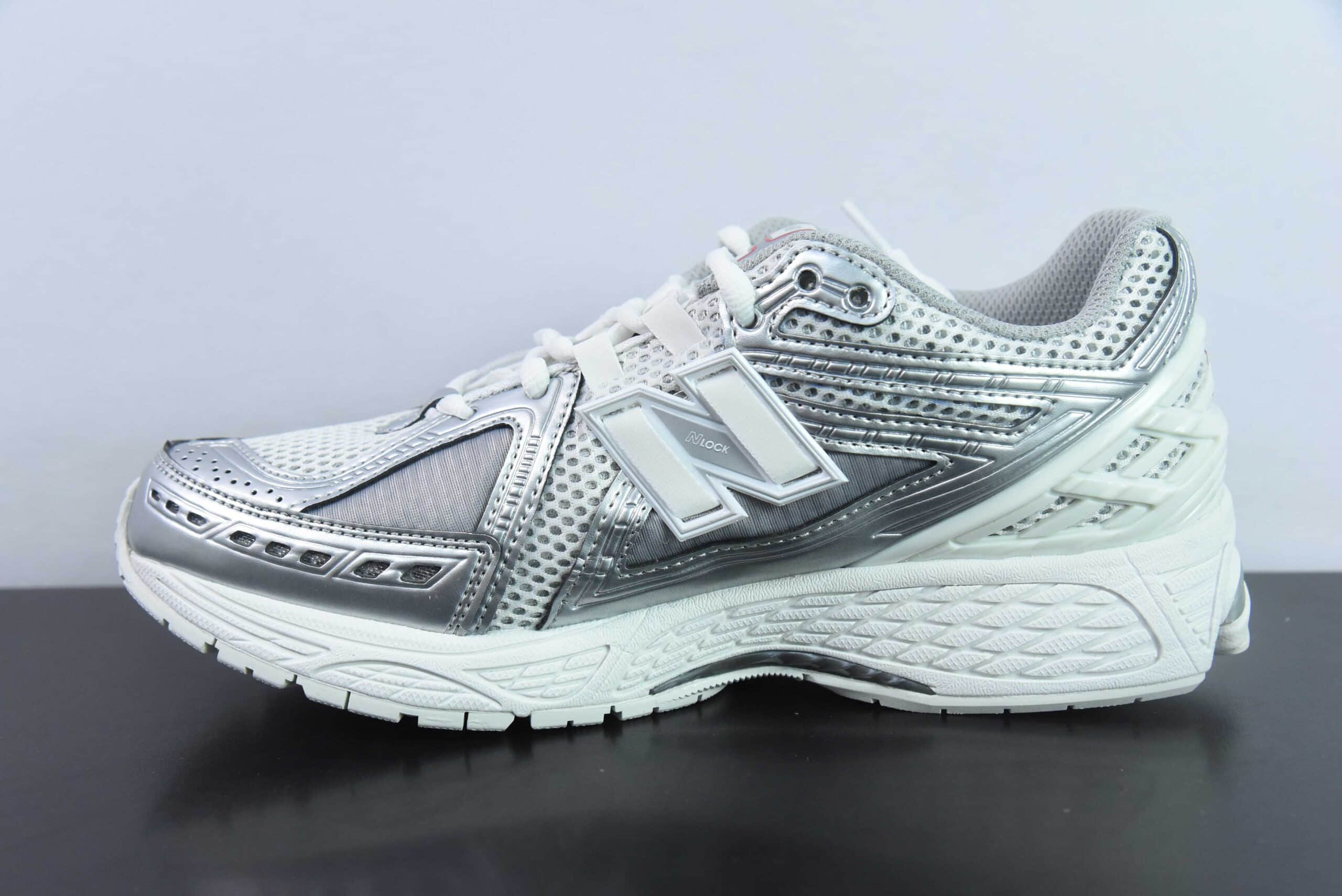 新百伦New Balance M1906系列金属银白复古老爹风休闲运动慢跑鞋纯原版本 货号:M1906RCB