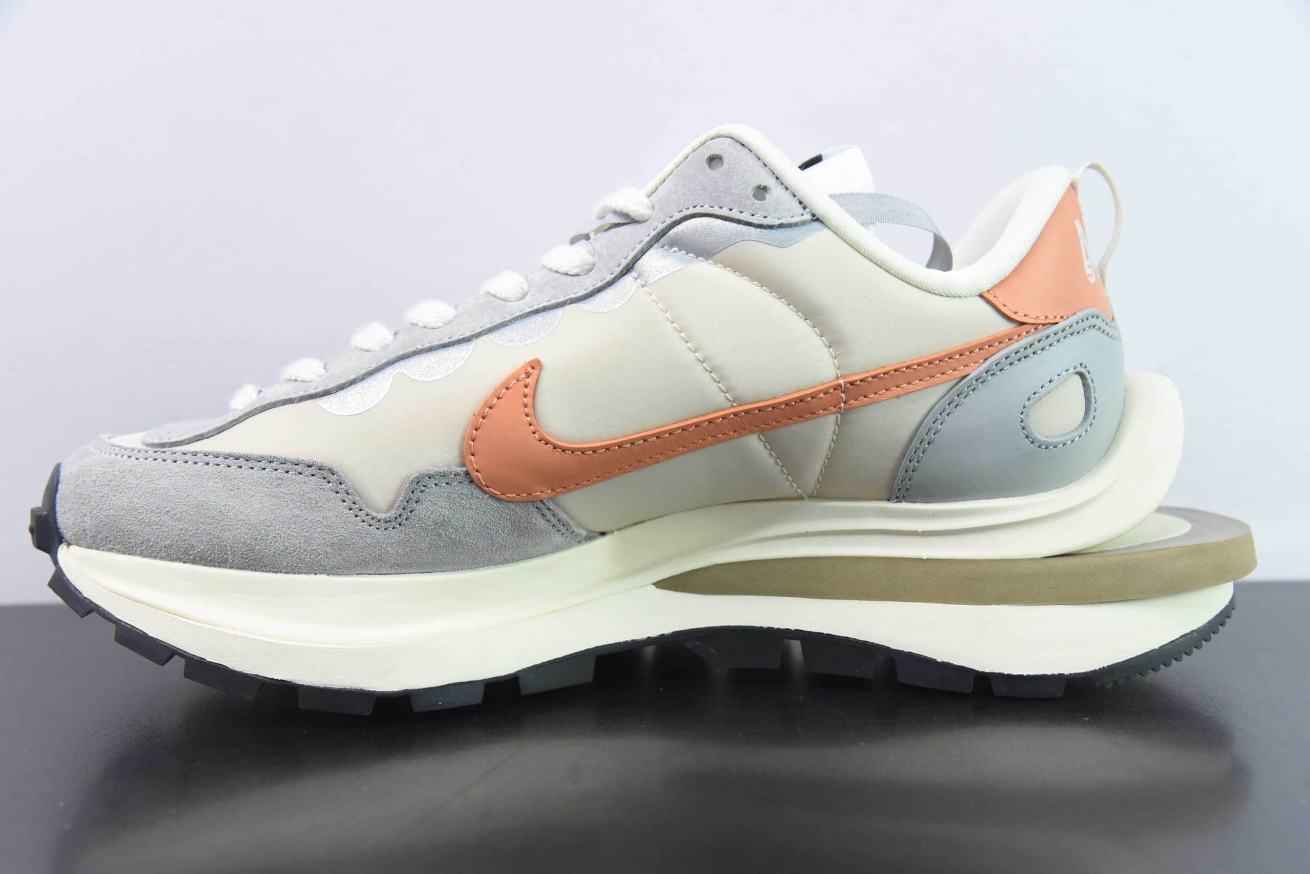 耐克Nike Sacai x VaporWaffle sacai 3.0 米桔色重磅联名华夫低帮运动休闲走秀鞋纯原版本 货号:DD1875-107