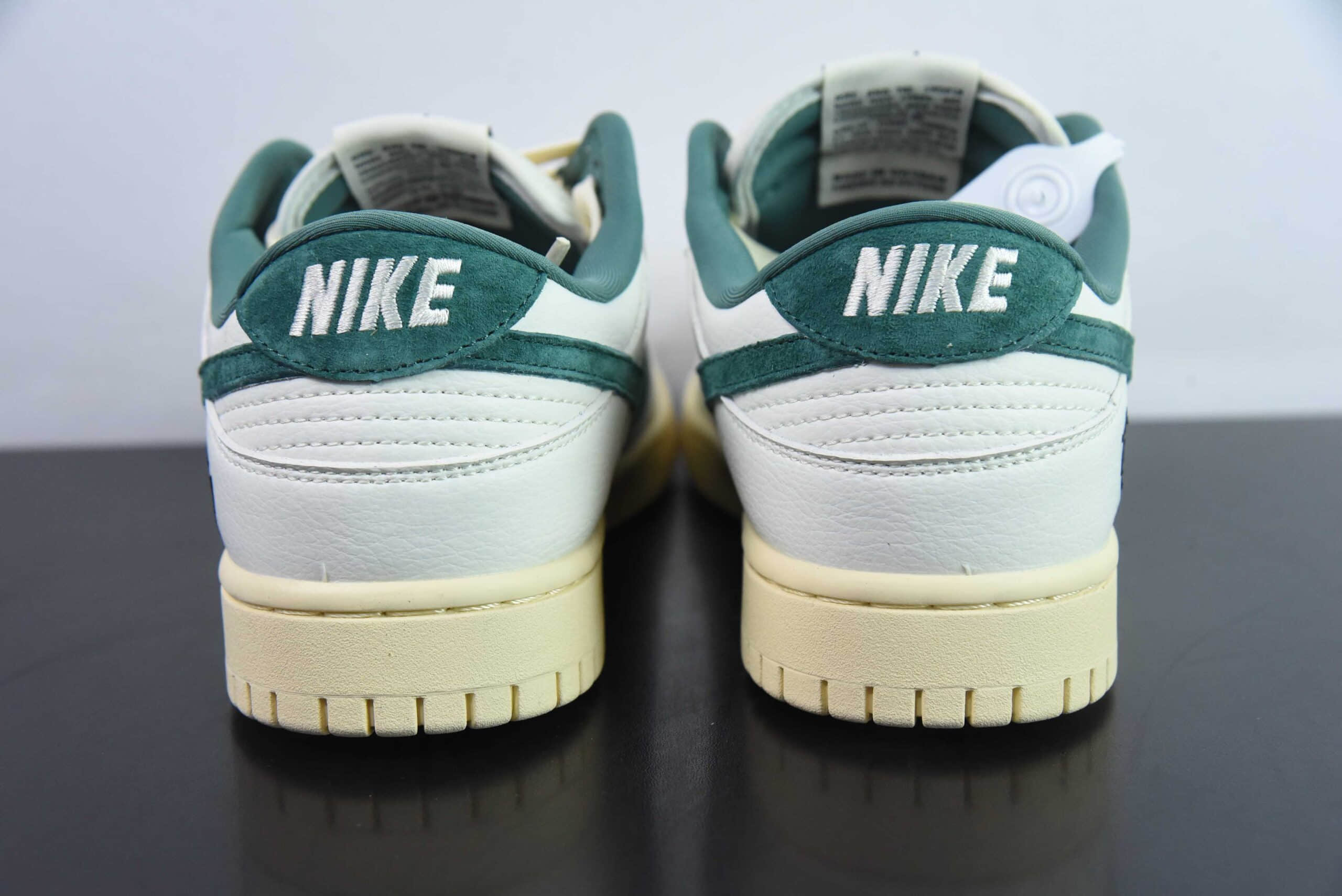 耐克Nike SB Dunk Low 斯图西联名米绿小双勾周年高端定制SB低帮休闲板鞋纯原版本 货号:CF3688-006