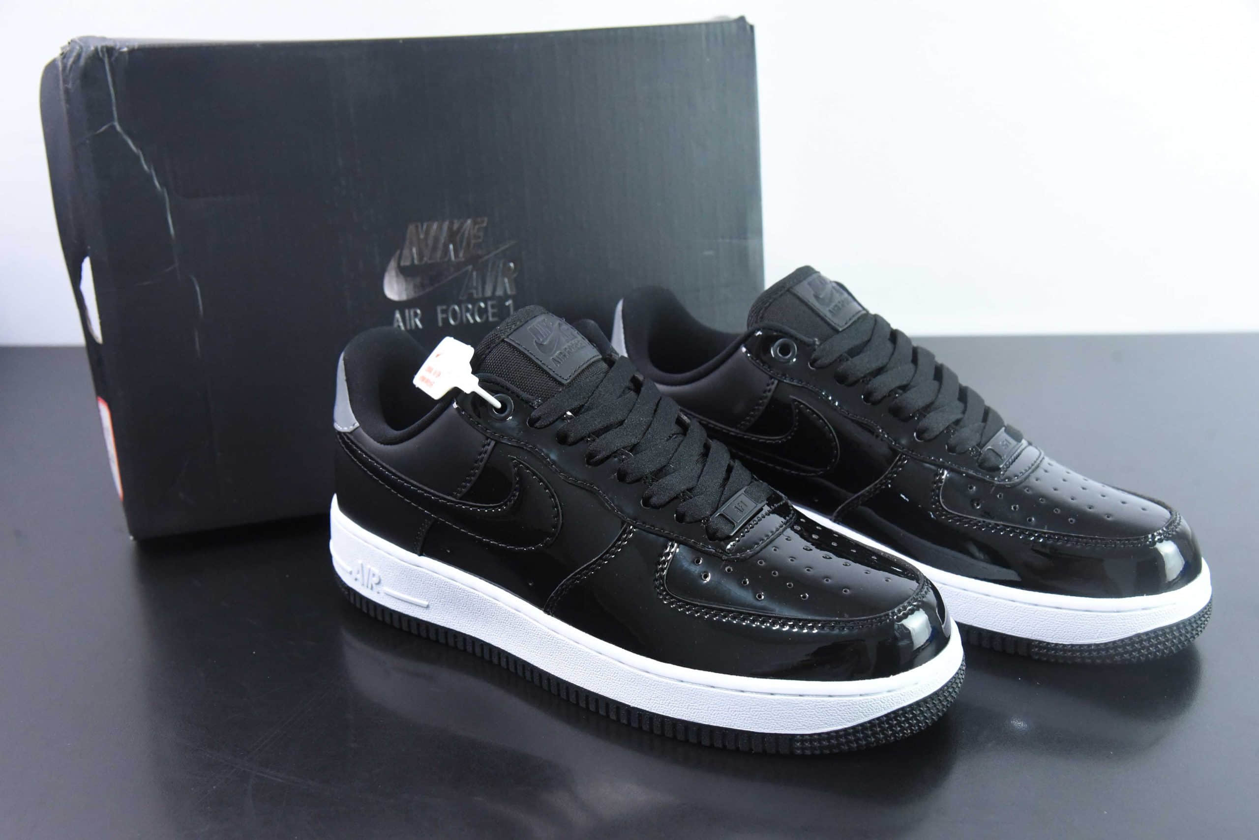 耐克Nike Air Force 1'07 Low 黑白涂鸦小勾空军一号低帮休闲板鞋纯原版本 货号:CI9533-081