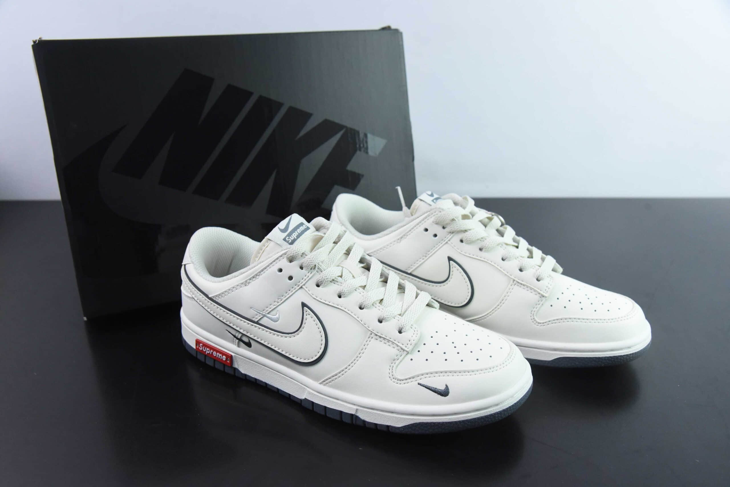 耐克Nike SB Dunk Low Supreme联名米灰小灰勾周年高端定制SB低帮休闲板鞋纯原版本 货号:DJ2024-014