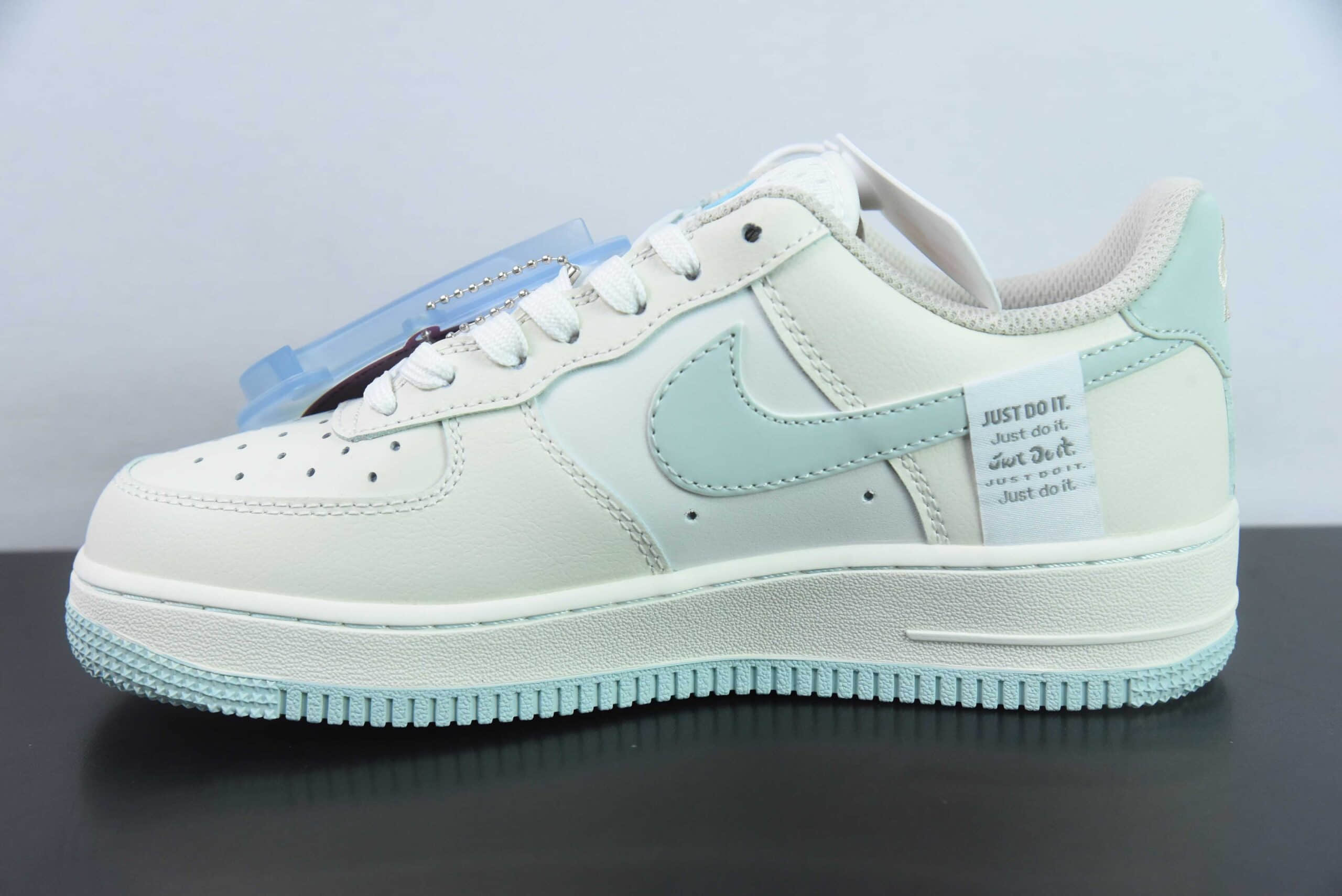 耐克Nike Air Force 1 Low 07 米蒂芙尼绿小钩空军一号低帮休闲板鞋纯原版本 货号：FB1839-211