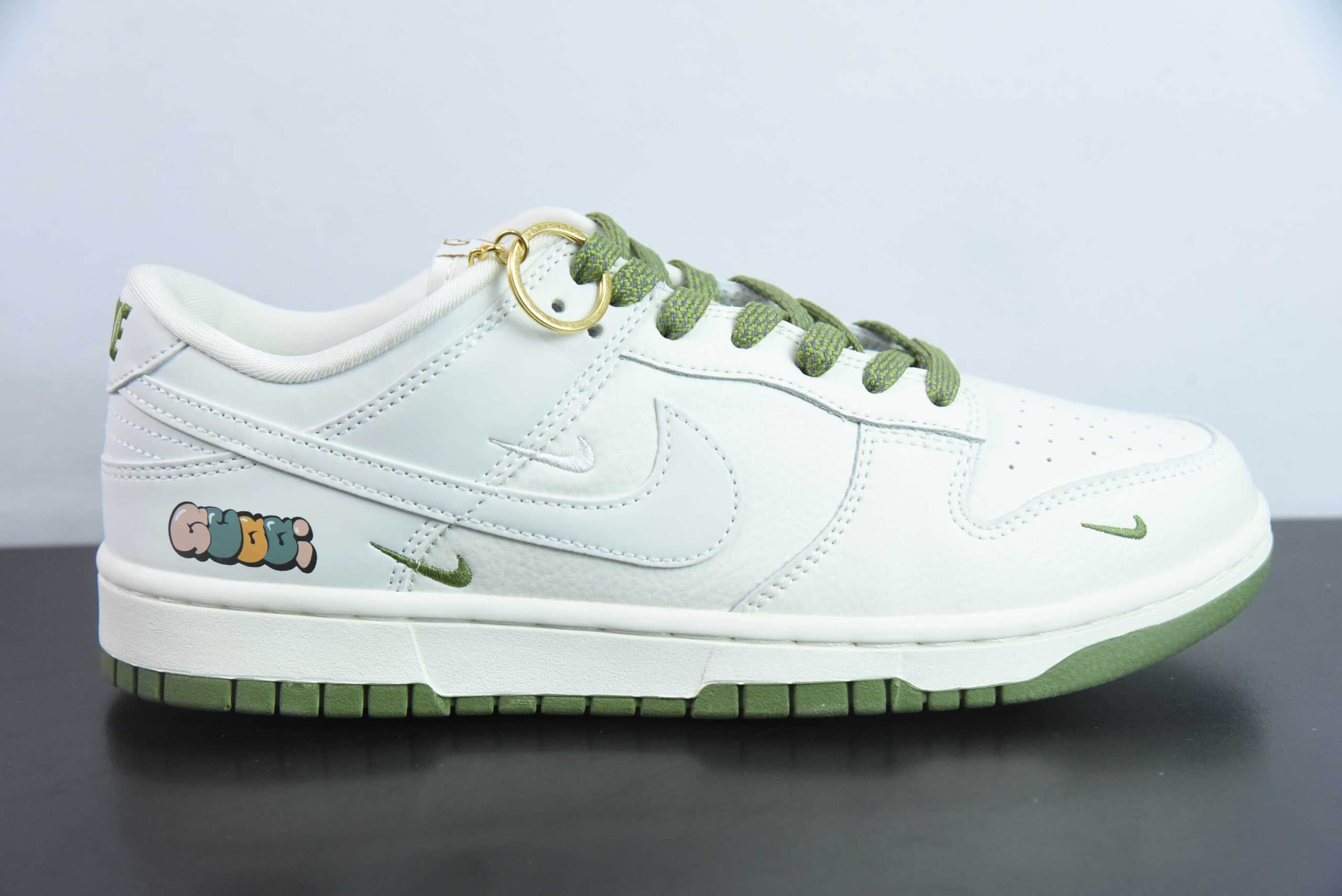 耐克Nike Dunk Low SB古驰联名白绿印花定制版SB低帮休闲滑板鞋纯原版本 货号:KK1888-007