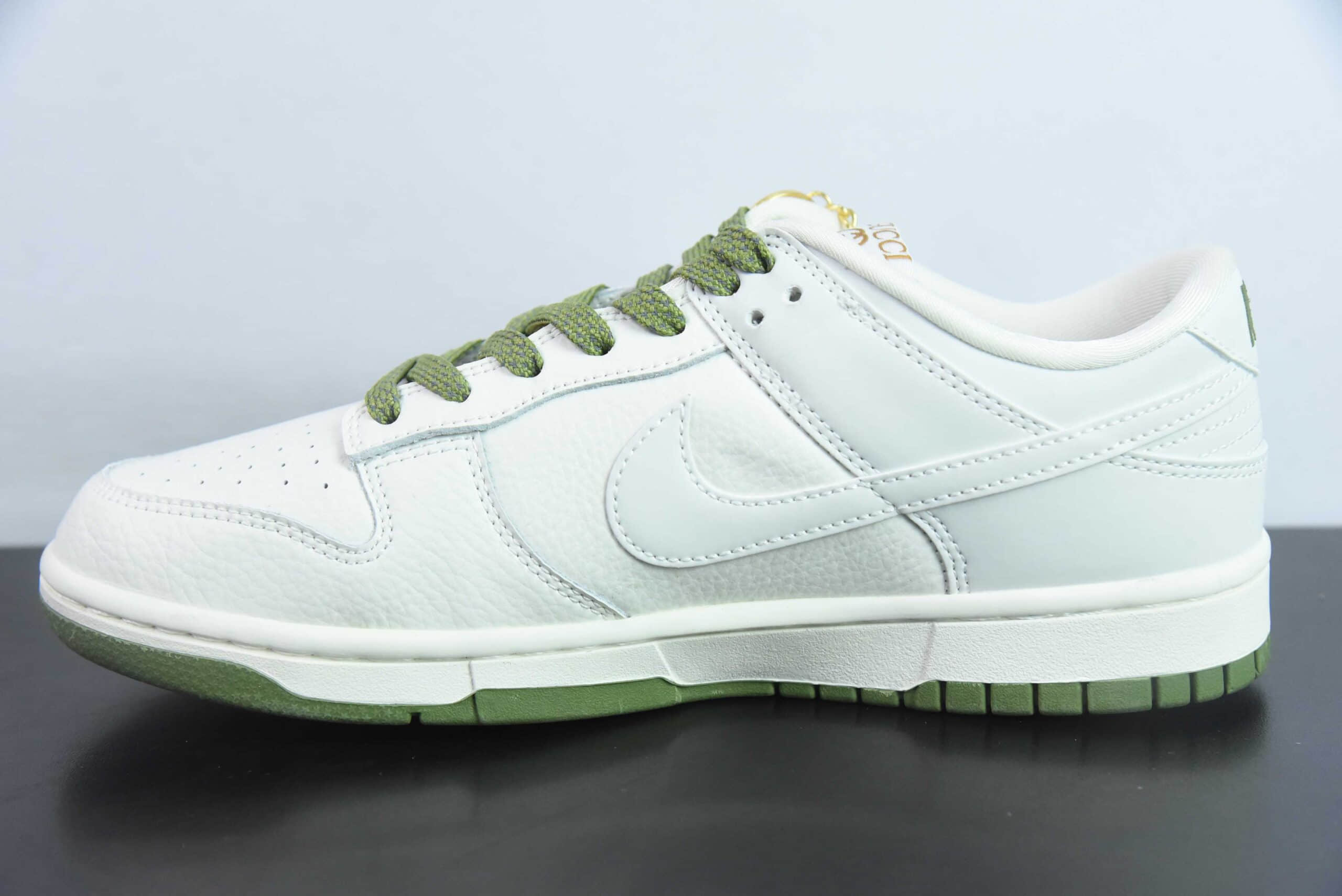 耐克Nike Dunk Low SB古驰联名白绿印花定制版SB低帮休闲滑板鞋纯原版本 货号:KK1888-007