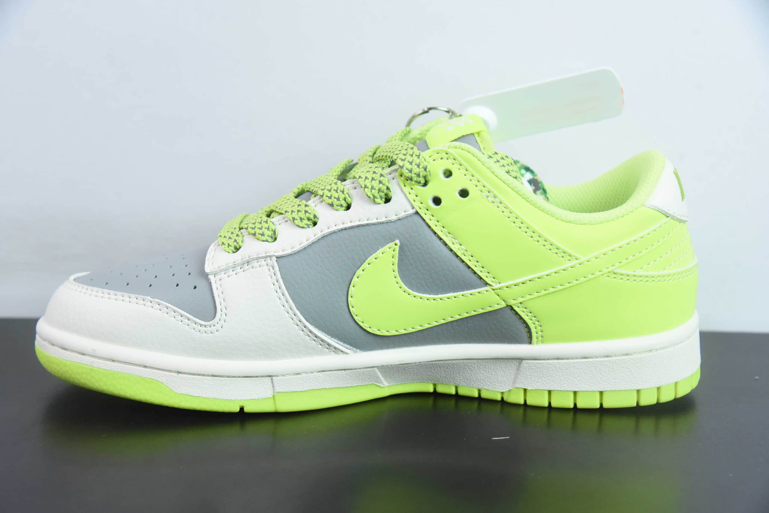 耐克Nike SB Dunk Low“ Bape联名——米灰绿” 周年高端定制SB低帮休闲板鞋纯原版本 货号:BB8969-005