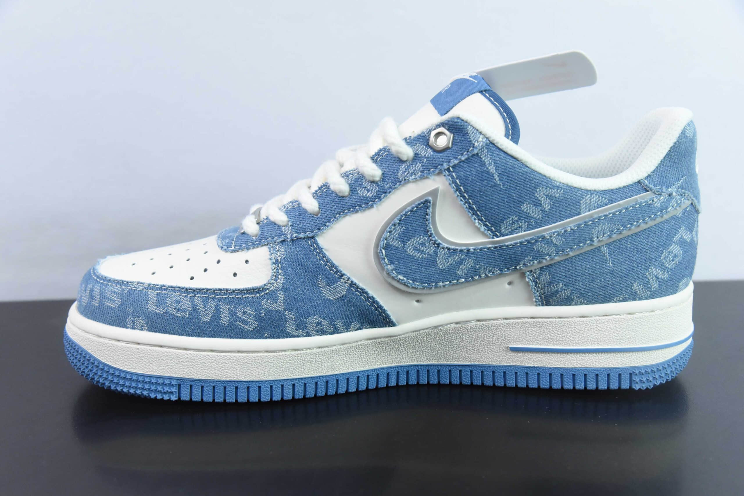 耐克Nike Air Force 1'07 Low 李维斯联名天蓝牛仔空军一号低帮休闲板鞋纯原版本 货号:SJ6698-003