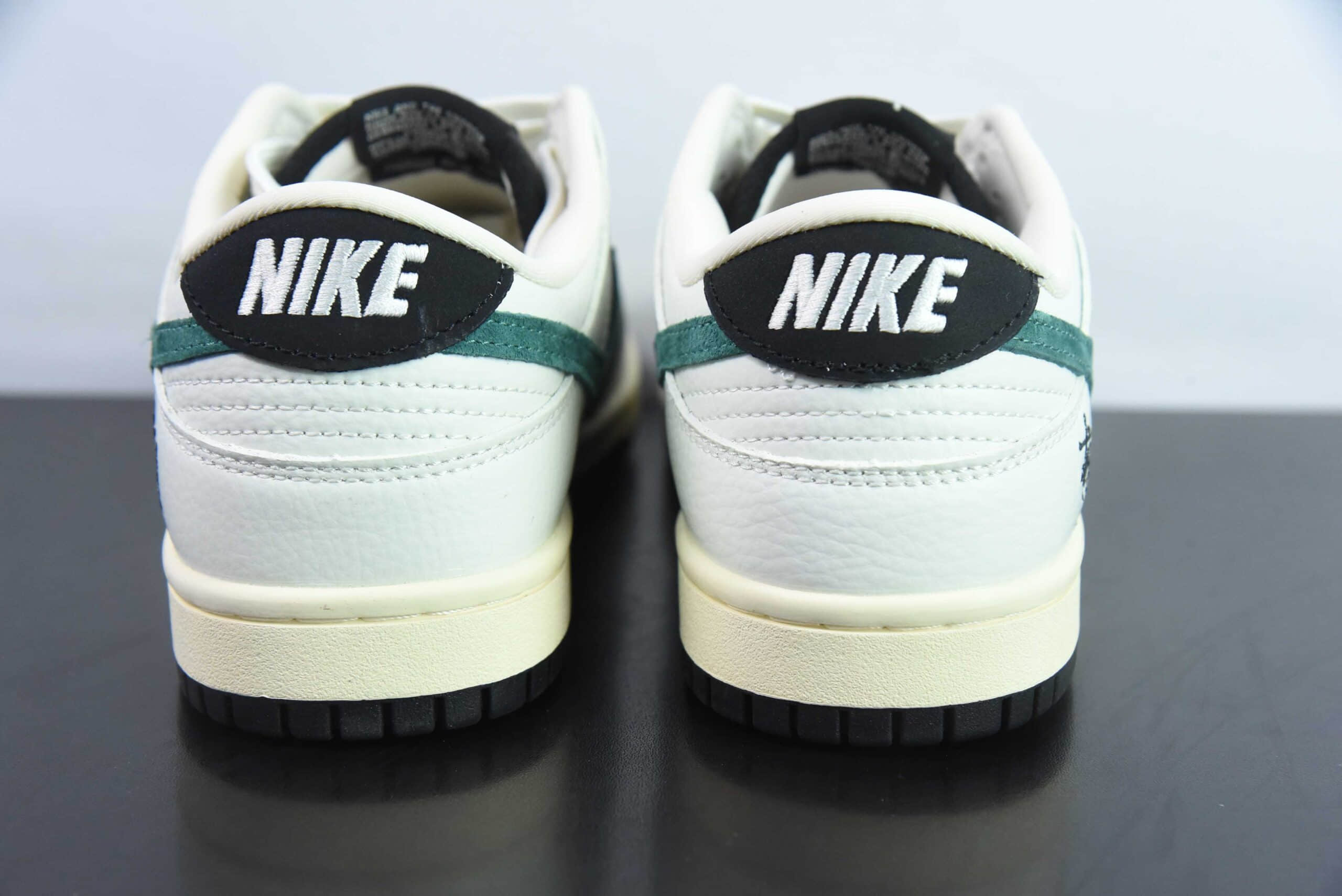 耐克Nike SB Dunk Low x Stussy联名米黑绿周年高端定制SB低帮休闲板鞋纯原版本 货号:KK1688-031