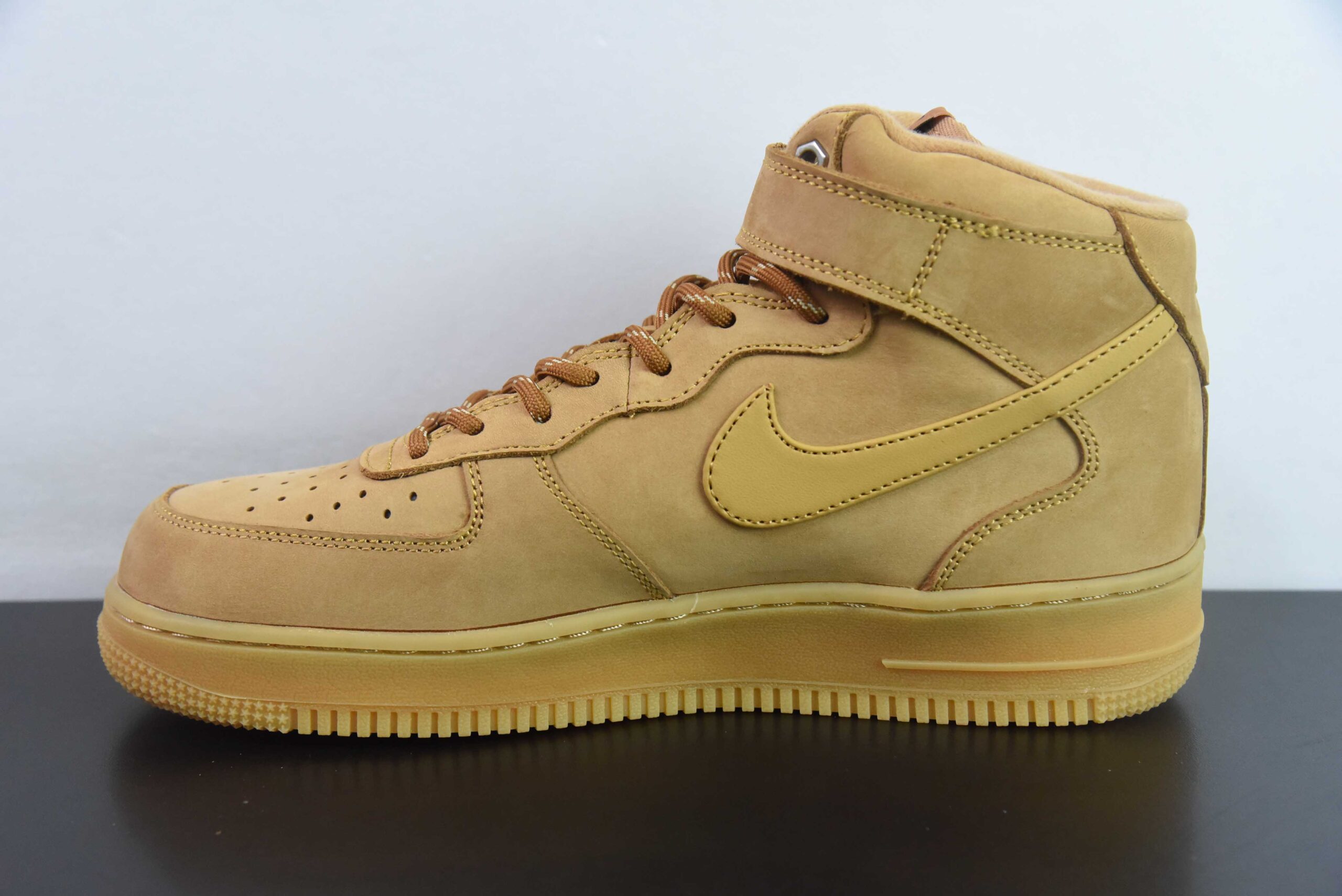 耐克Nike Air Force 1‘07 Mid小麦色麂皮空军一号中邦休闲板鞋纯原版本 货号:DJ9158-200
