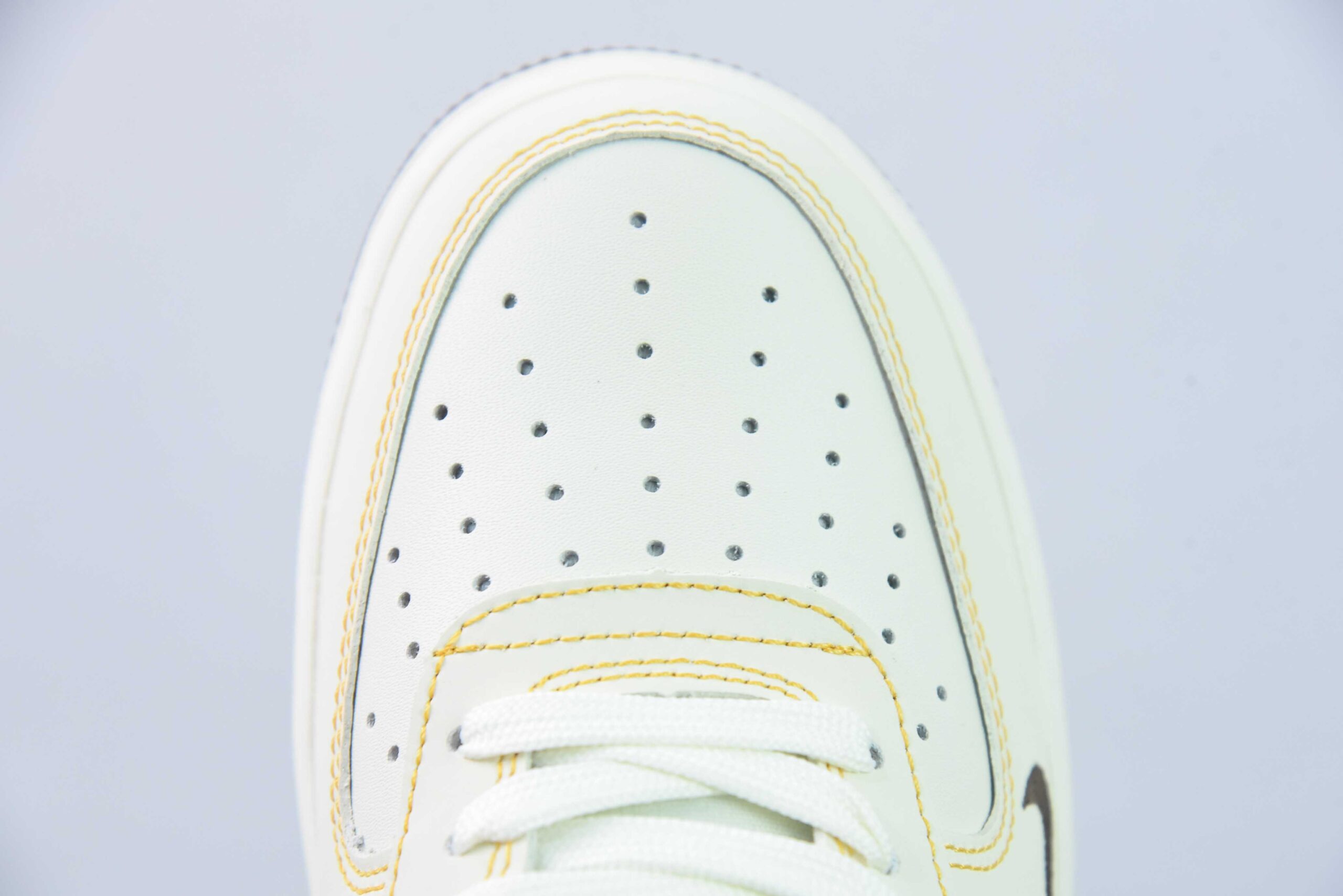 耐克NIke Air Force 1 '07 Low “UN联名米白黄线”空军一号低帮运动休闲鞋纯原版本 货号:KK3333-002