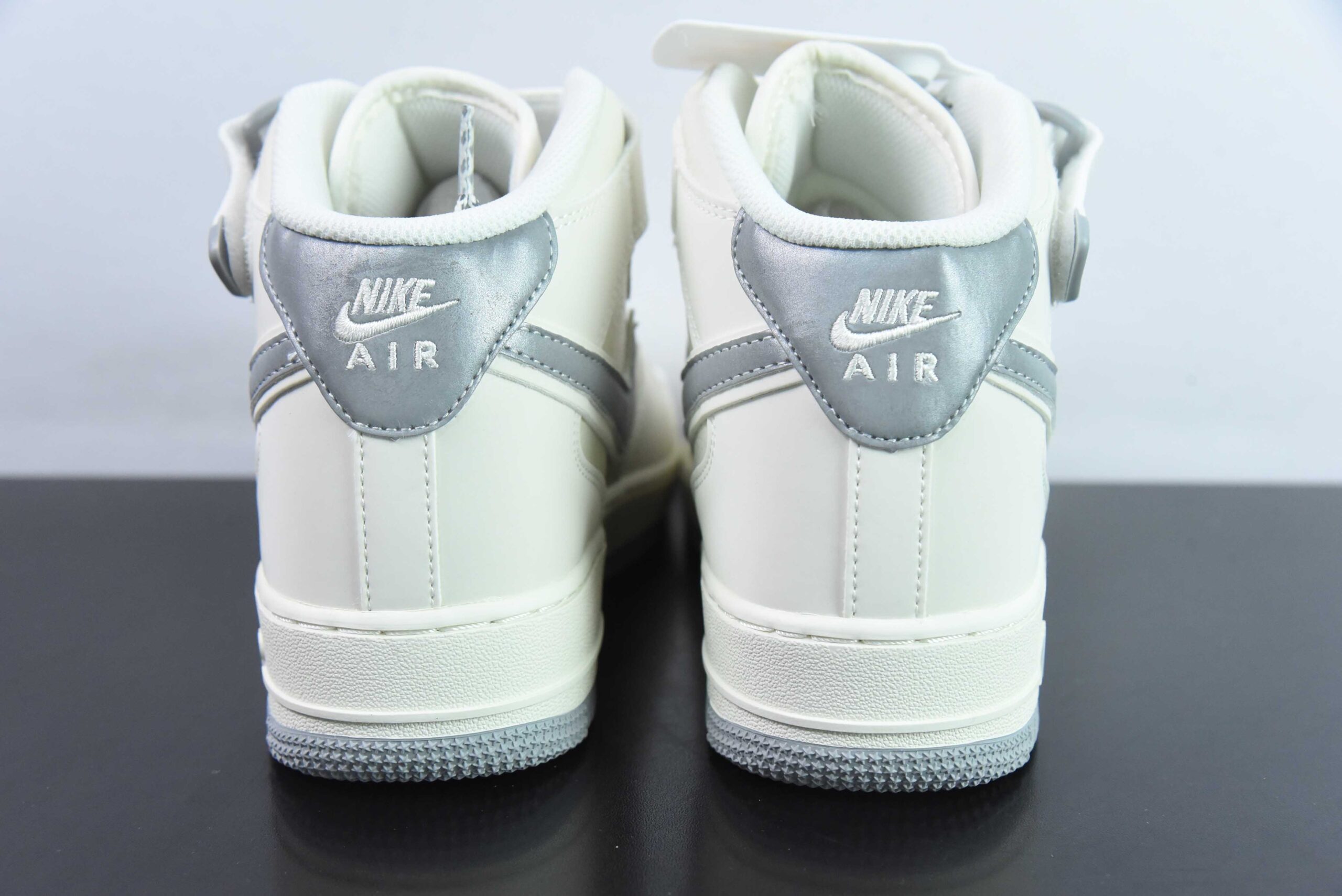 耐克Nike Air Force 1 Mid 白灰空军一号中帮百搭休闲运动板鞋纯原版本 货号:SH0235-522