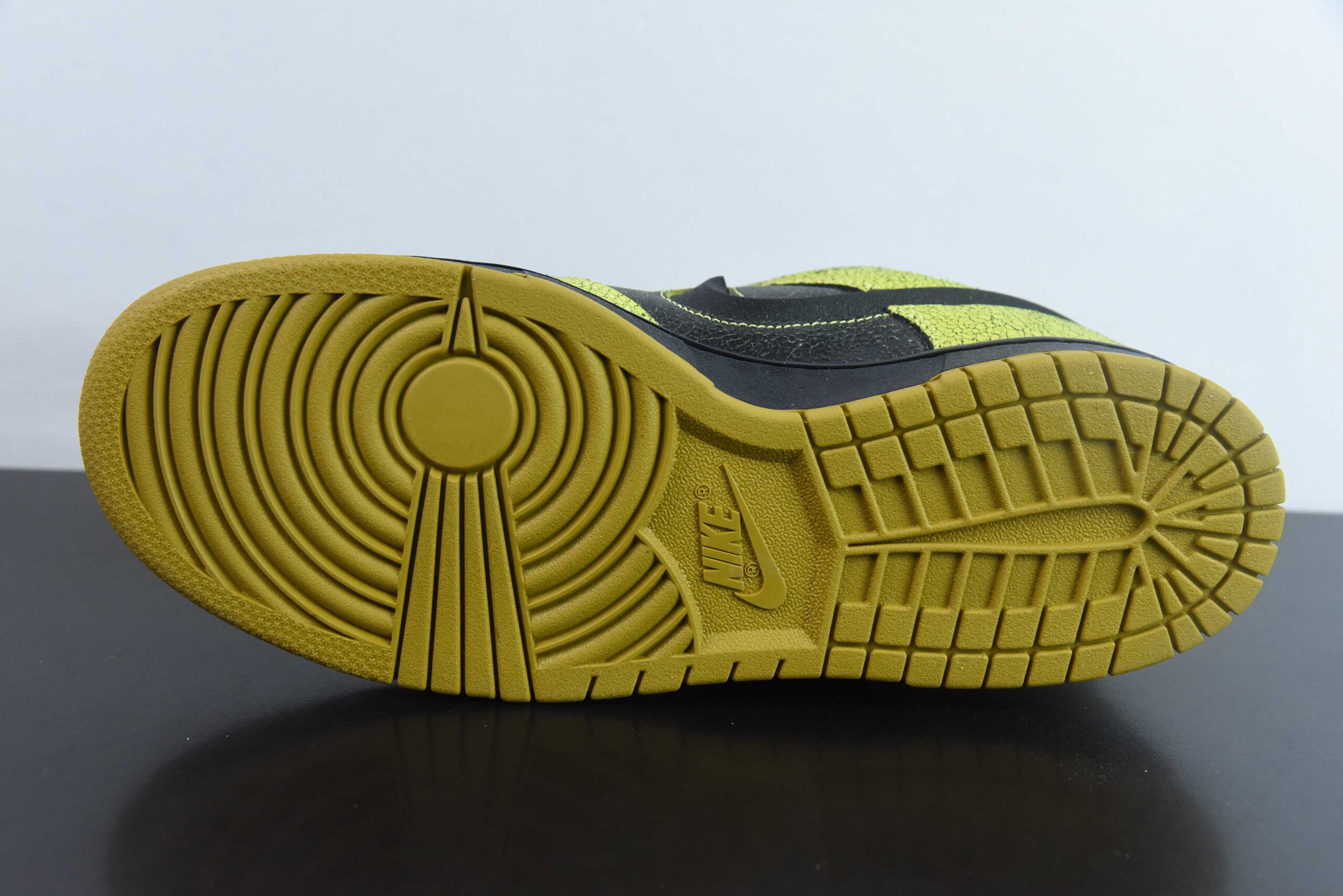 耐克Nike SB Dunk Low万圣节限定黑绿SB低帮休闲滑板鞋纯原版本 货号:HV6103-300