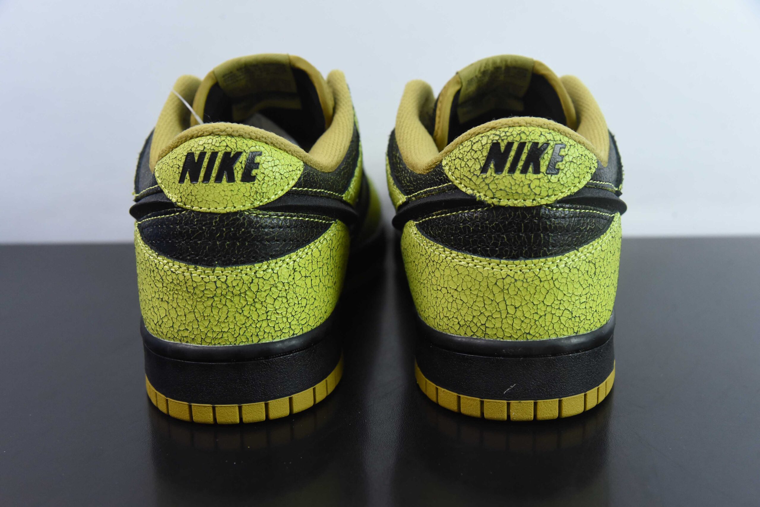 耐克Nike SB Dunk Low万圣节限定黑绿SB低帮休闲滑板鞋纯原版本 货号:HV6103-300