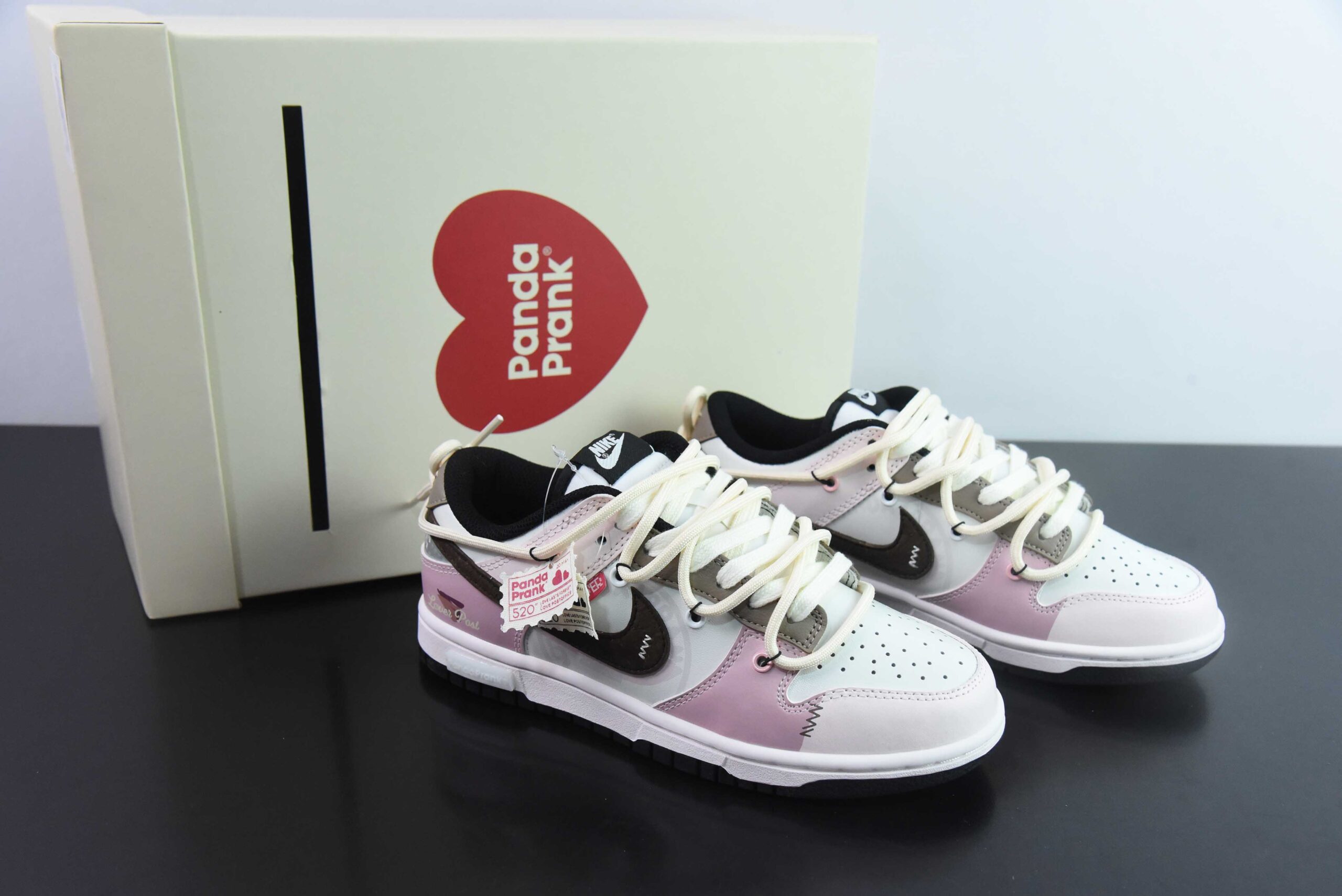 耐克Nike Dunk Low心动邮件心蔷定制系列SB低帮休闲滑板鞋纯原版本 货号:CW1590-100