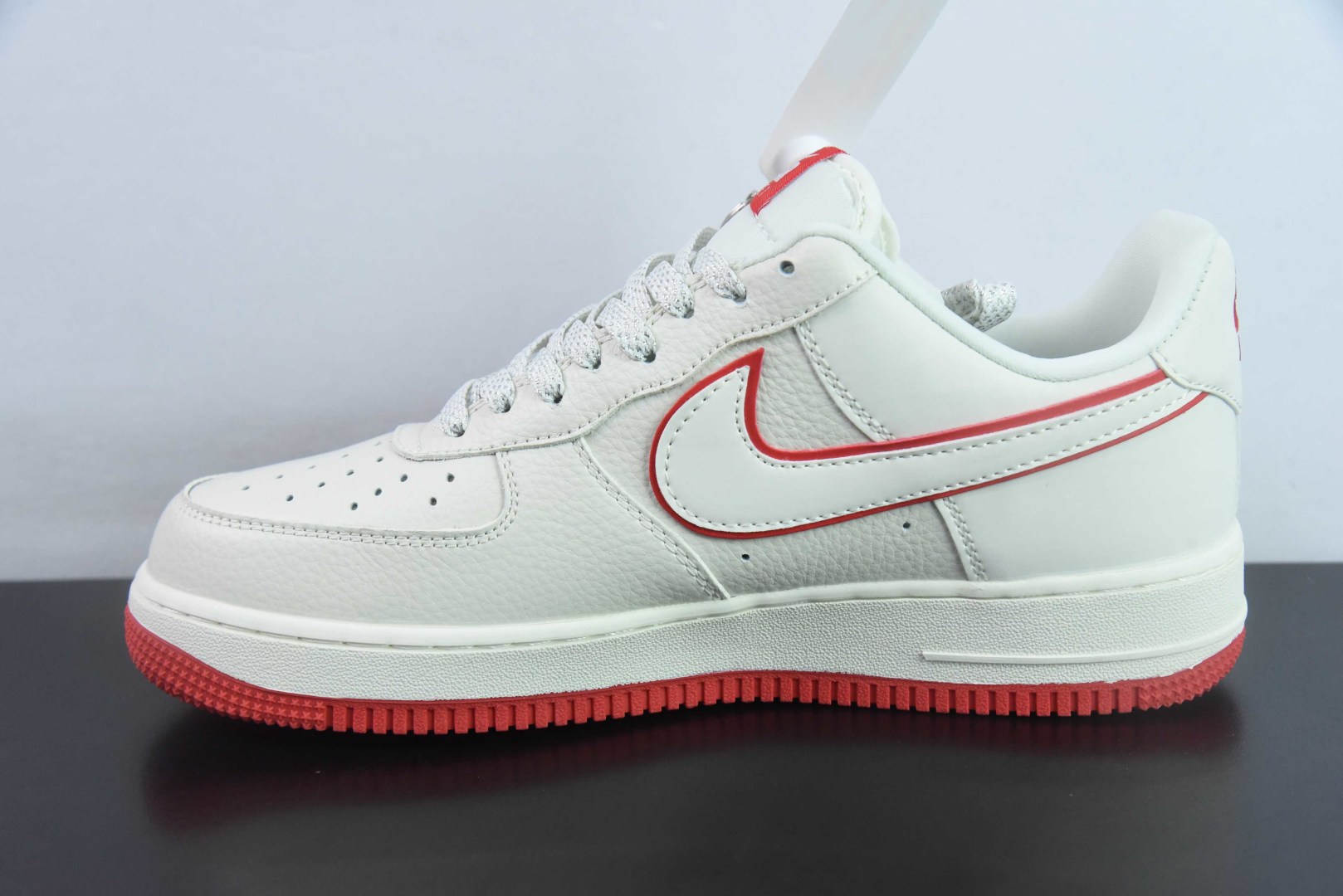 耐克NIke Air Force 1 '07 Low “Supreme联名白红”空军一号低帮休闲运动鞋纯原版本 货号:DF0188-011