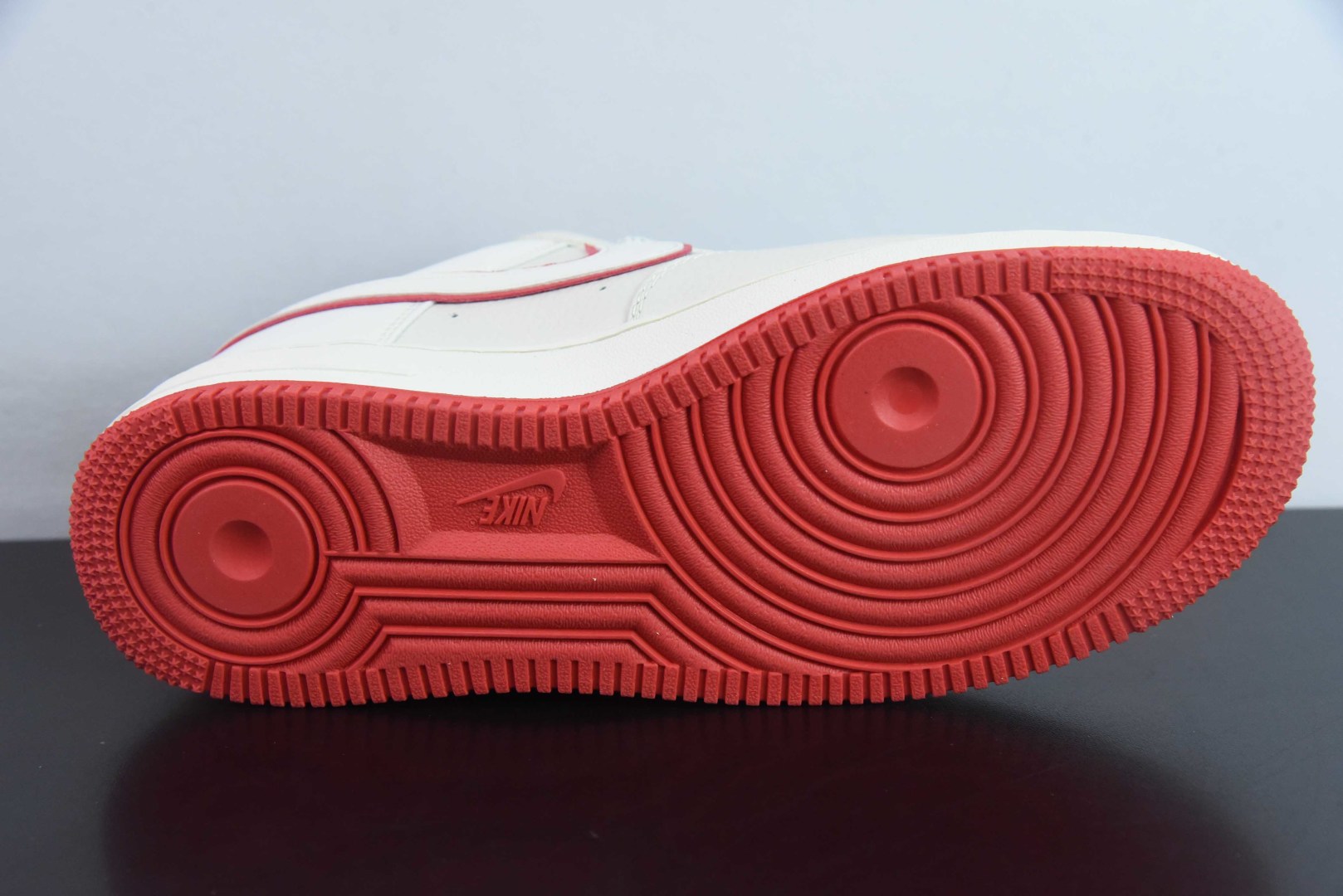 耐克NIke Air Force 1 '07 Low “Supreme联名白红”空军一号低帮休闲运动鞋纯原版本 货号:DF0188-011